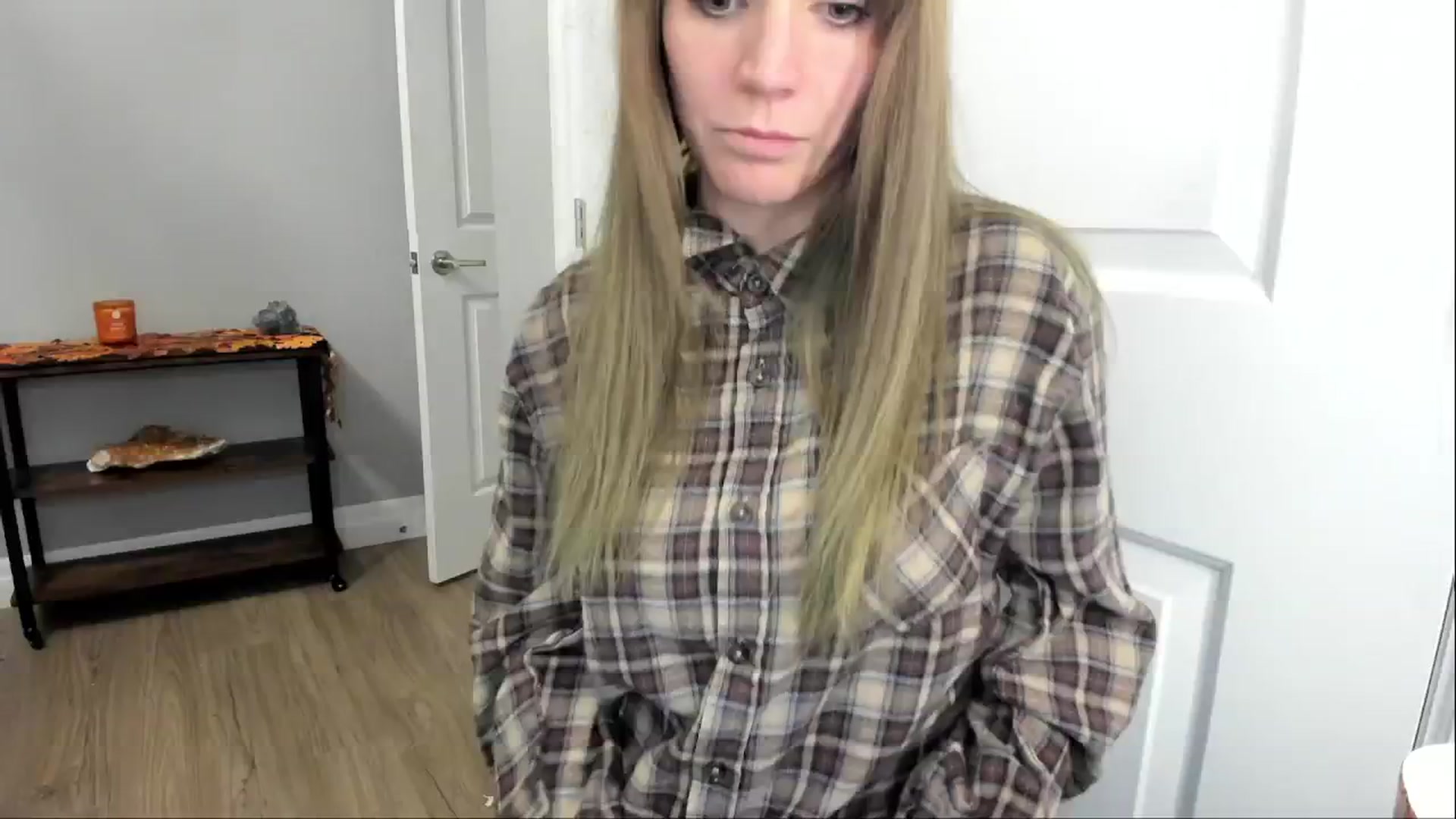 Gallery image thumbnail from Laurel's myfreecams stream on, 10/28/2024, 06:17 image 17 of 20