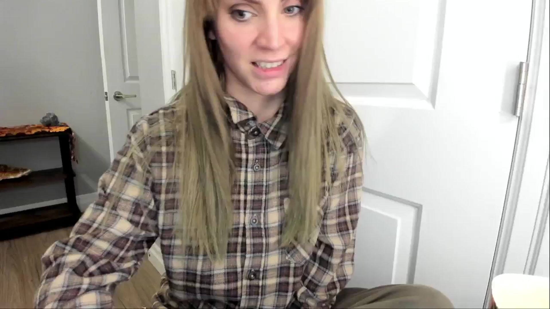 Gallery image thumbnail from Laurel's myfreecams stream on, 10/28/2024, 06:17 image 14 of 20
