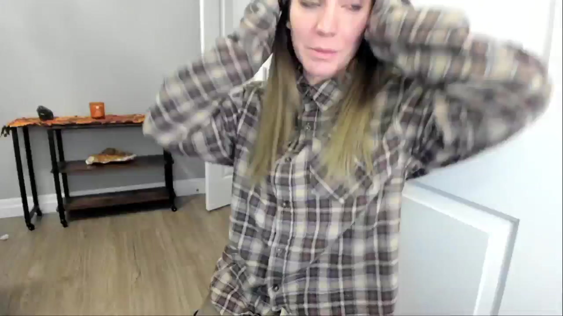Gallery image thumbnail from Laurel's myfreecams stream on, 10/28/2024, 07:51 image 11 of 20