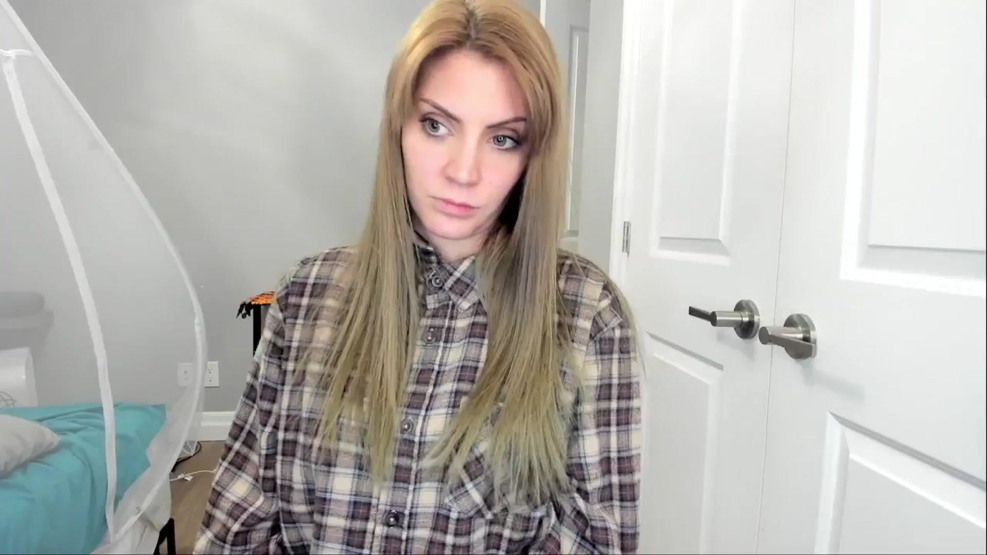 Gallery image thumbnail from Laurel's myfreecams stream on, 10/28/2024, 08:24 image 18 of 20