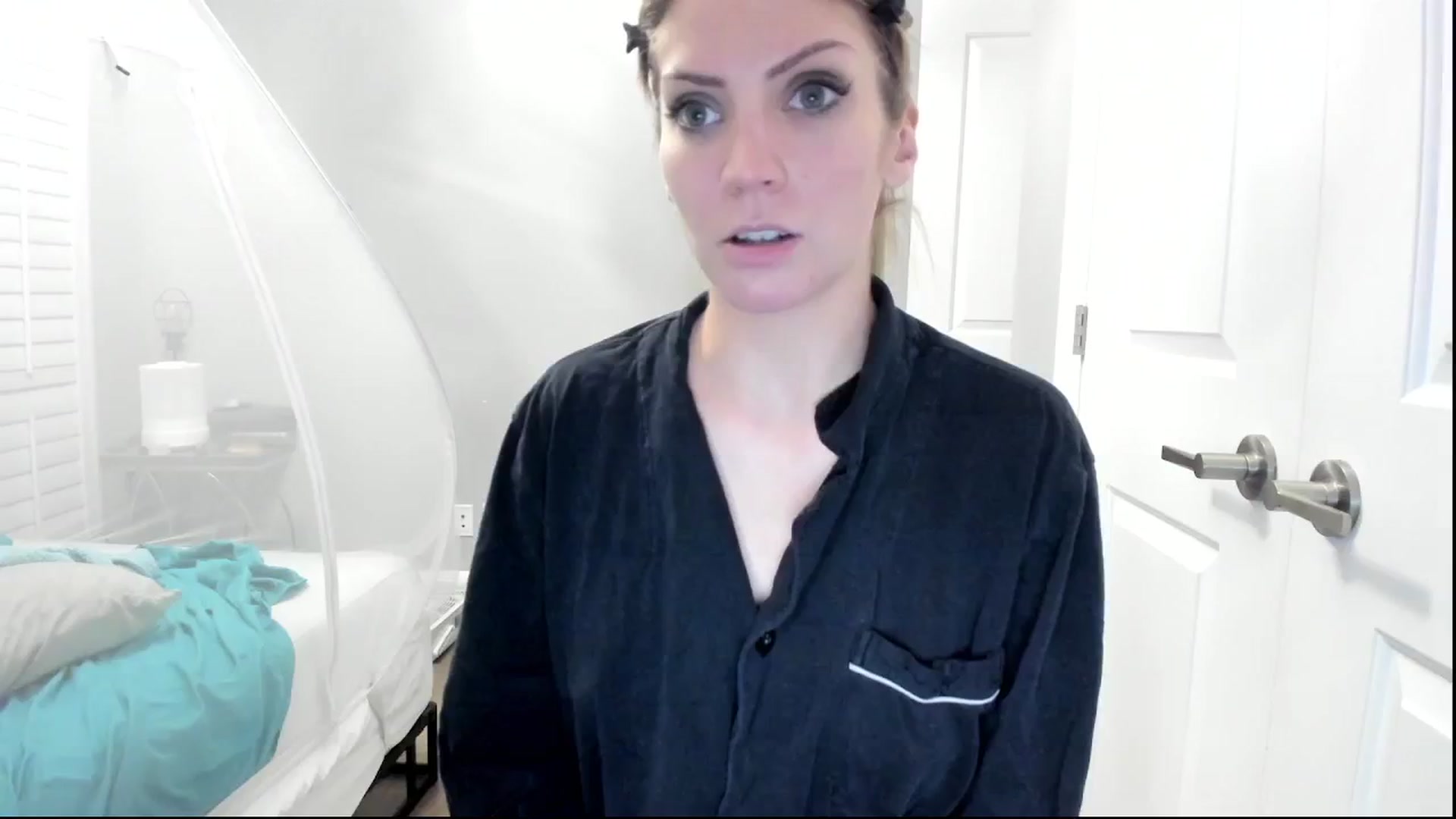 Gallery image thumbnail from Laurel's myfreecams stream on, 11/02/2024, 06:40 image 12 of 20