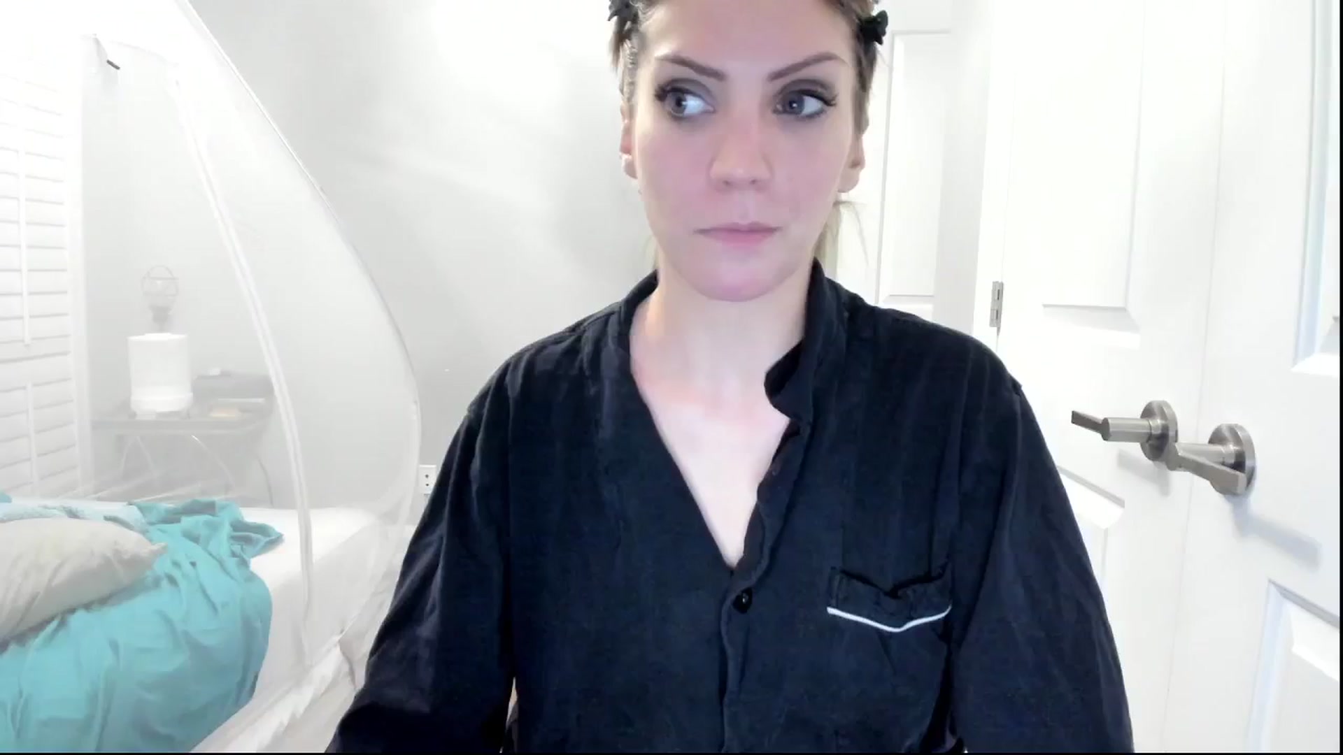 Gallery image thumbnail from Laurel's myfreecams stream on, 11/02/2024, 06:40 image 16 of 20