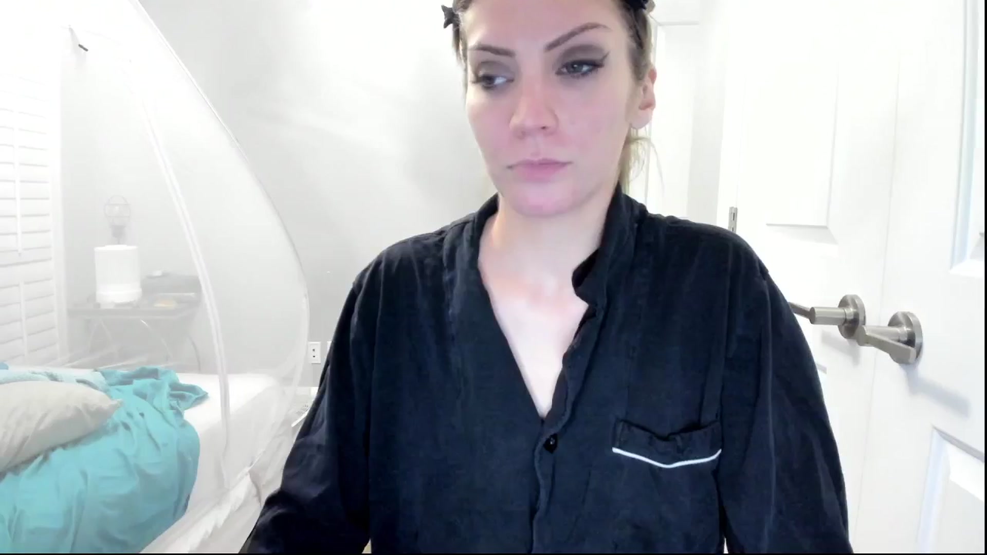 Gallery image thumbnail from Laurel's myfreecams stream on, 11/02/2024, 06:40 image 15 of 20