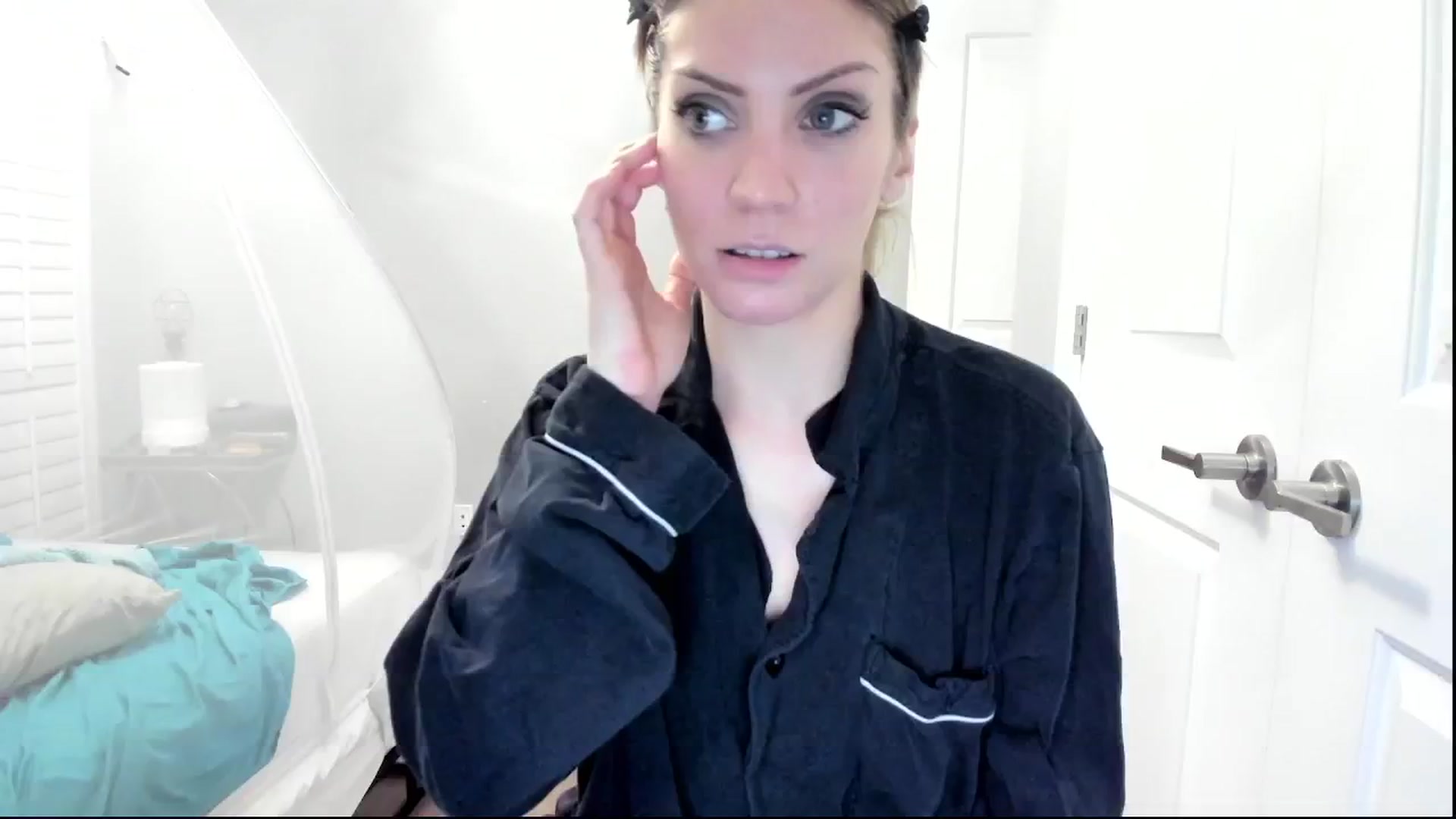 Gallery image thumbnail from Laurel's myfreecams stream on, 11/02/2024, 06:40 image 8 of 20