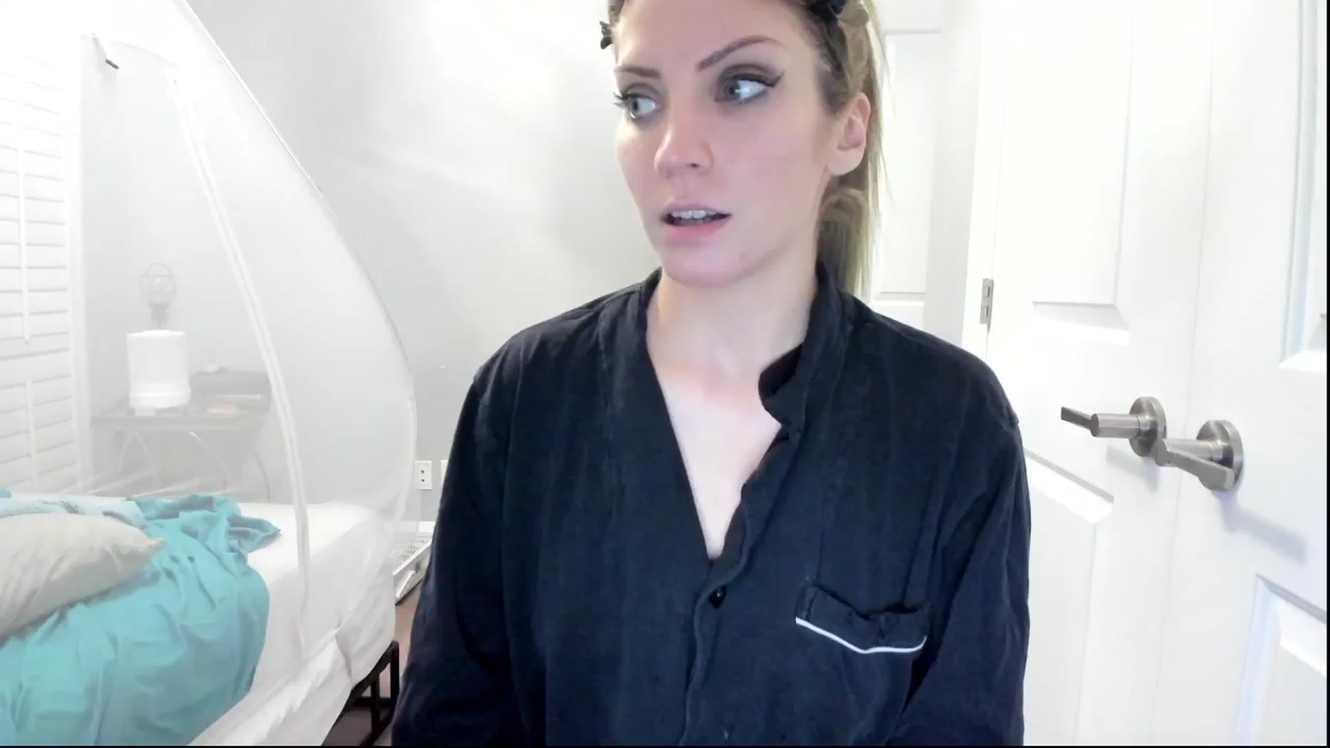 Gallery image thumbnail from Laurel's myfreecams stream on, 11/02/2024, 06:40 image 14 of 20