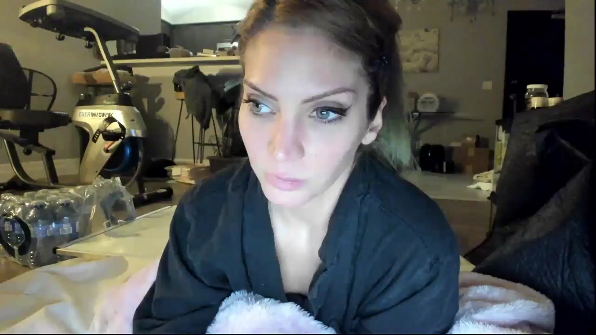 Gallery image thumbnail from Laurel's myfreecams stream on, 11/02/2024, 06:51 image 20 of 20