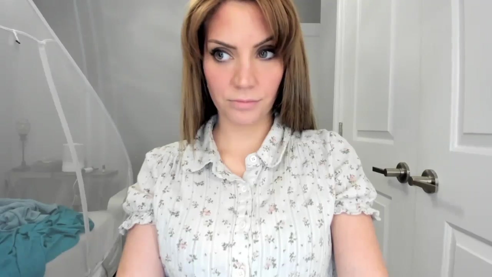 Gallery image thumbnail from Laurel's myfreecams stream on, 11/08/2024, 06:32 image 2 of 20