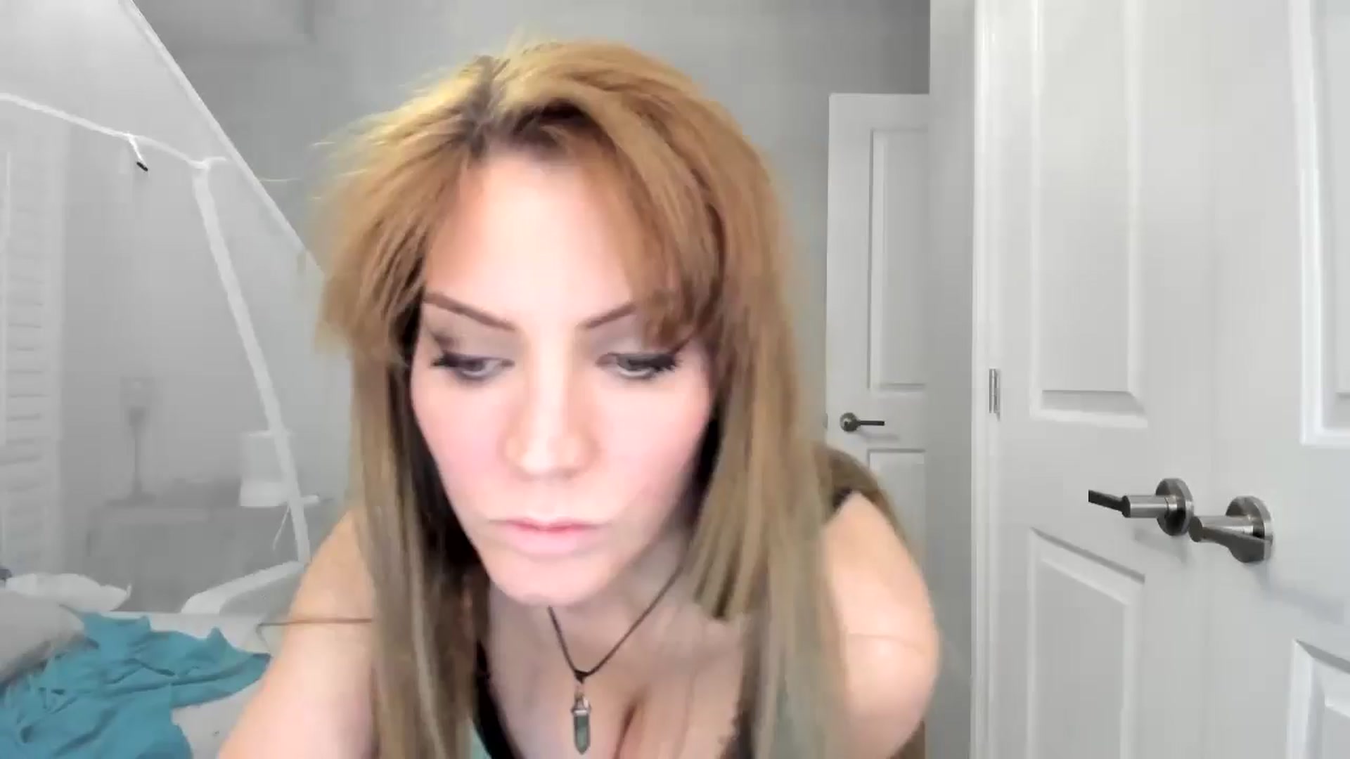 Gallery image thumbnail from Laurel's myfreecams stream on, 11/10/2024, 06:30 image 8 of 20