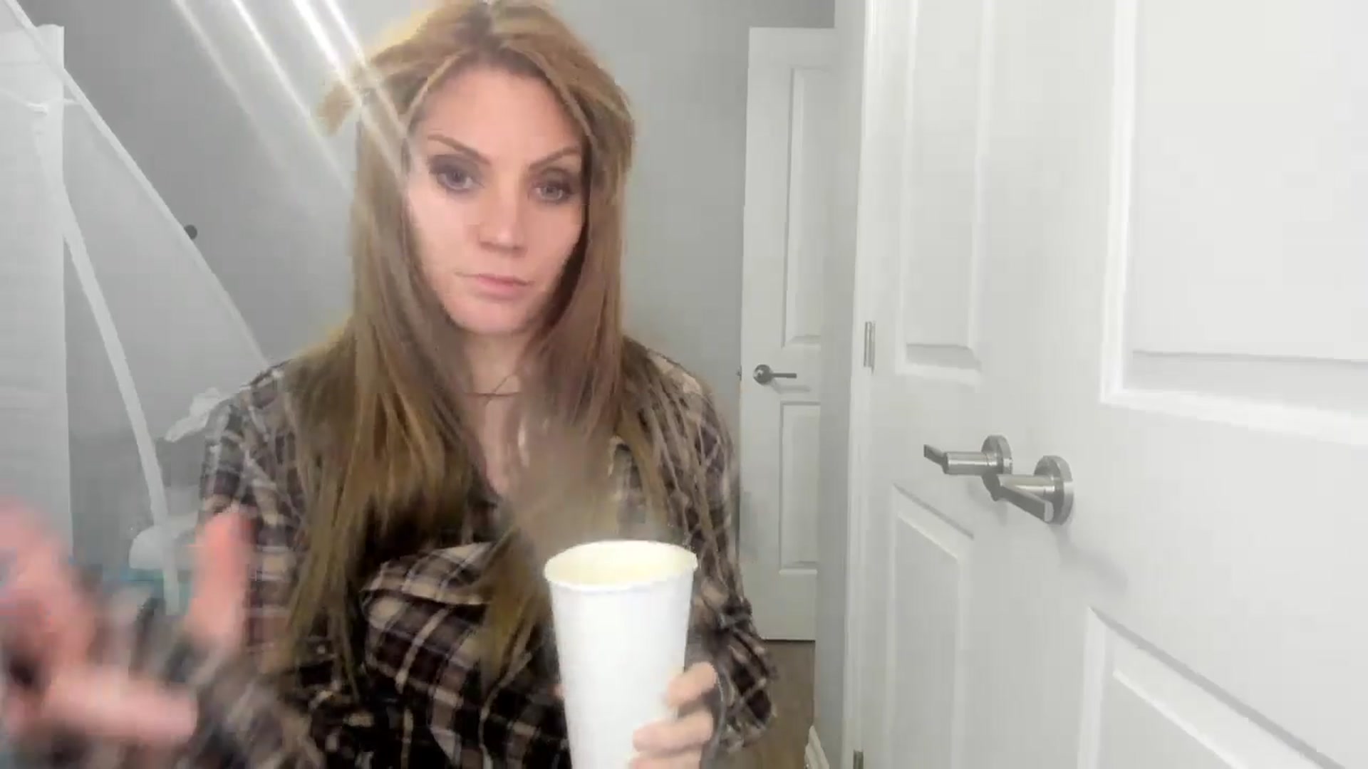 Gallery image thumbnail from Laurel's myfreecams stream on, 11/16/2024, 08:23 image 9 of 20