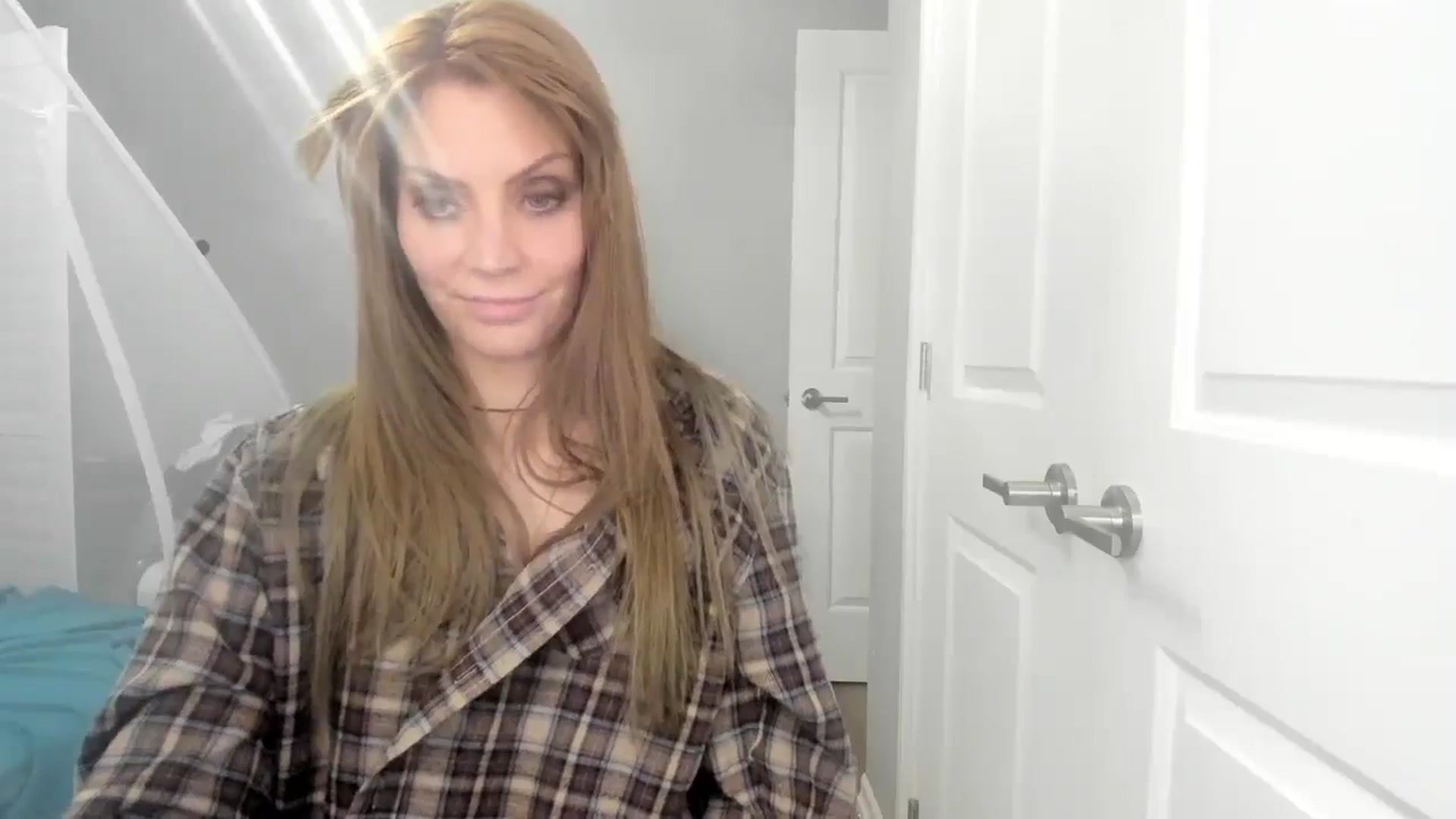 Gallery image thumbnail from Laurel's myfreecams stream on, 11/16/2024, 08:23 image 11 of 20