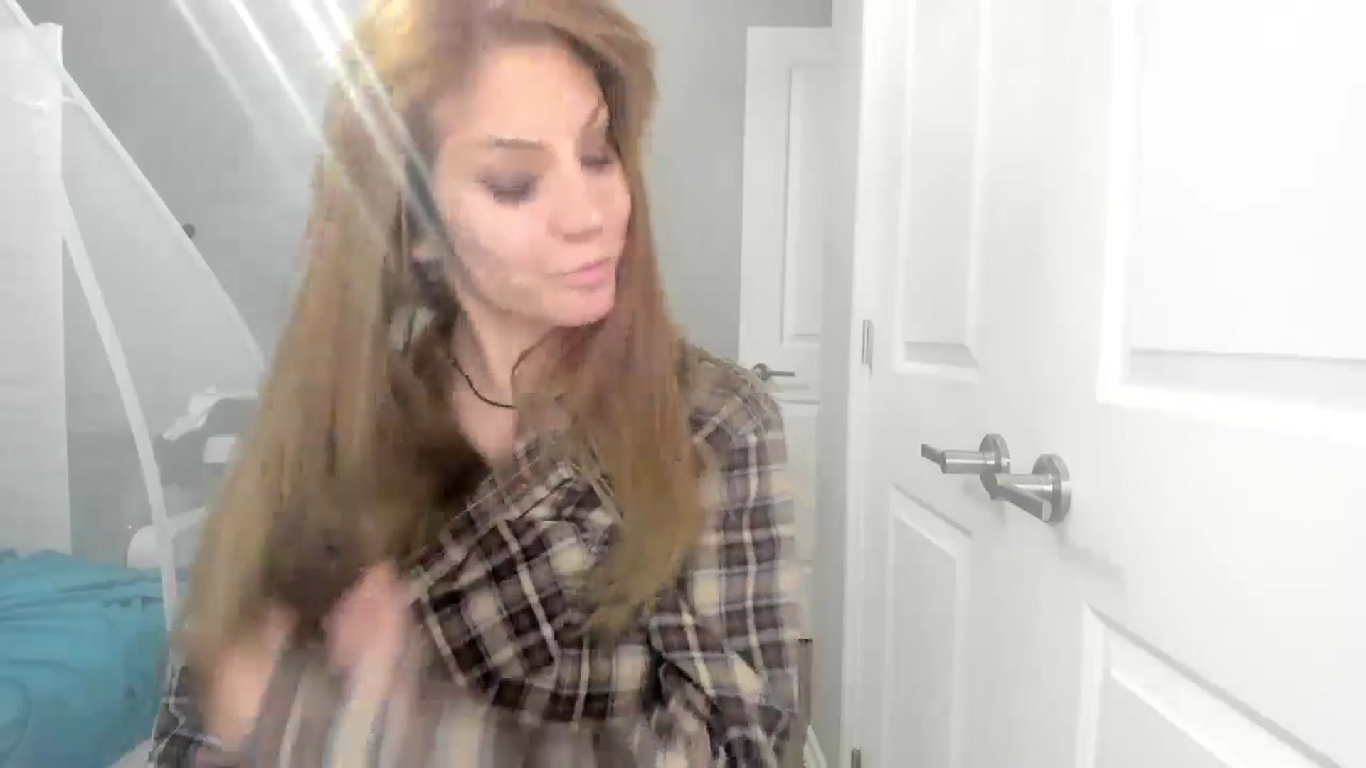 Gallery image thumbnail from Laurel's myfreecams stream on, 11/16/2024, 08:23 image 12 of 20