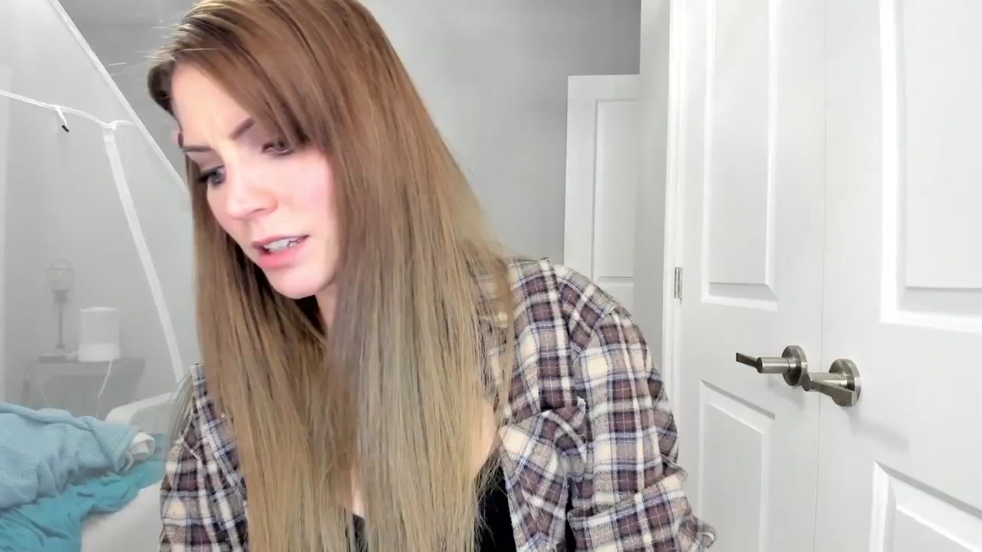 Gallery image thumbnail from Laurel's myfreecams stream on, 11/30/2024, 05:48 image 5 of 20
