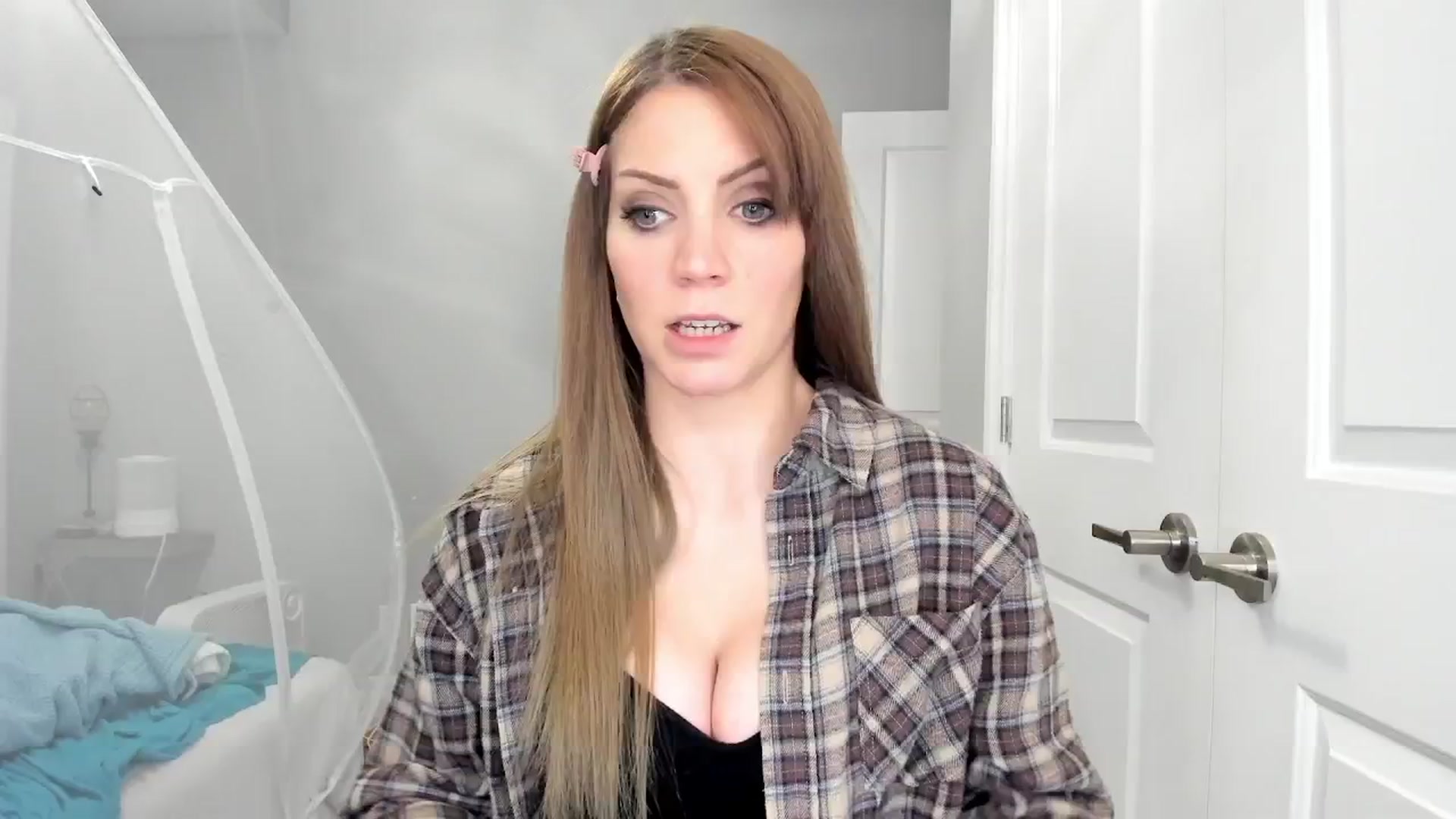 Gallery image thumbnail from Laurel's myfreecams stream on, 11/30/2024, 05:48 image 13 of 20