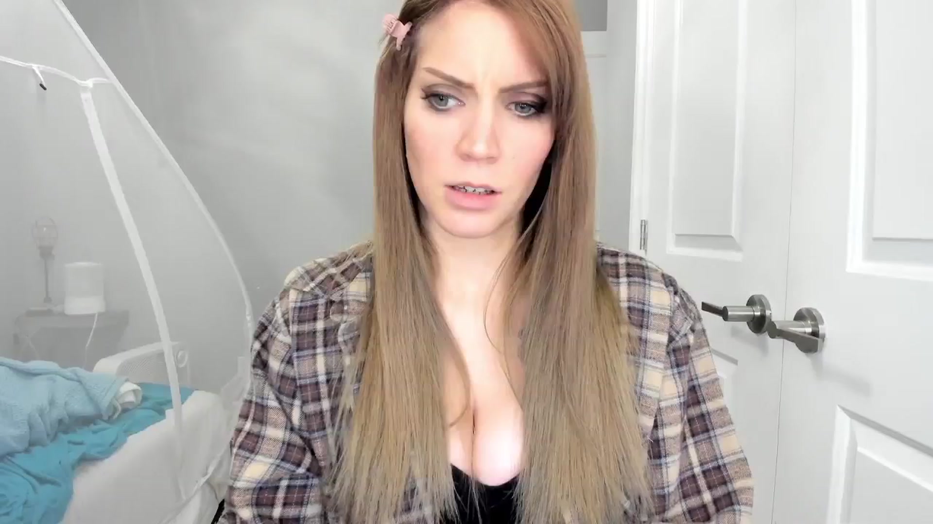 Gallery image thumbnail from Laurel's myfreecams stream on, 11/30/2024, 06:17 image 20 of 20