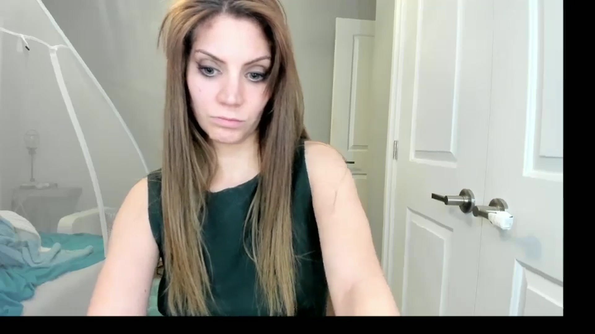 Gallery image thumbnail from Laurel's myfreecams stream on, 12/10/2024, 12:51 image 7 of 20