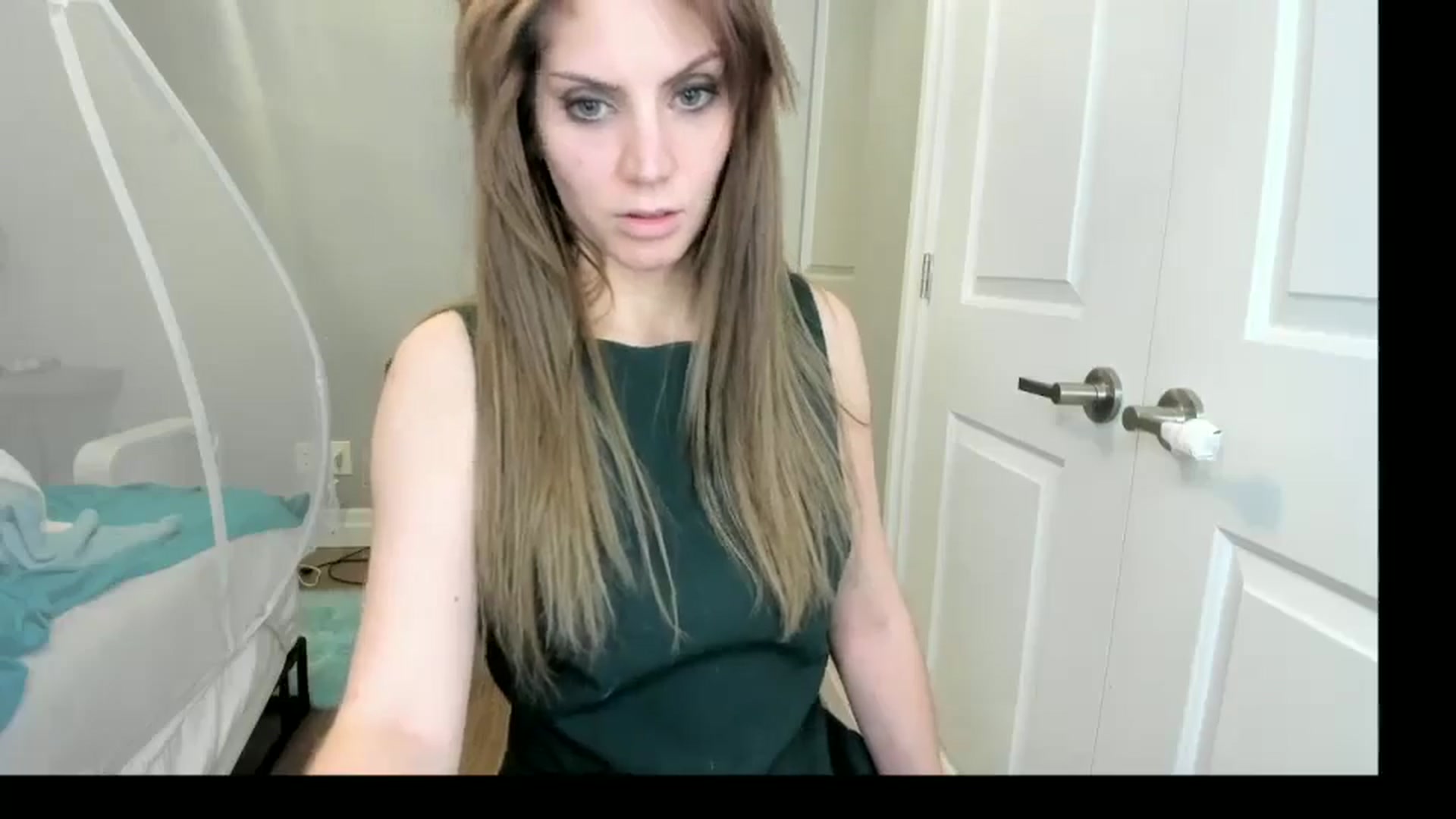 Gallery image thumbnail from Laurel's myfreecams stream on, 12/10/2024, 12:51 image 3 of 20