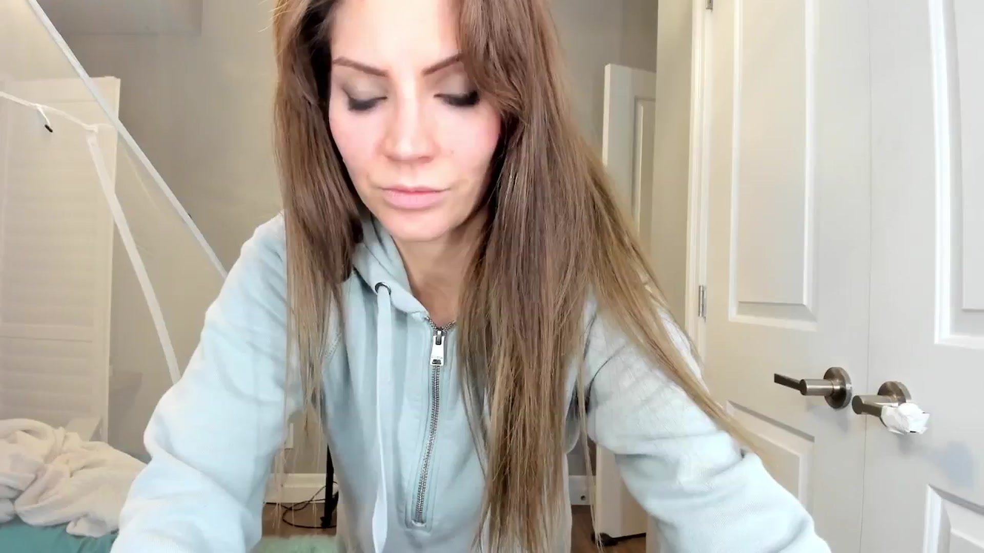 Gallery image thumbnail from Laurel's myfreecams stream on, 12/29/2024, 11:56 image 4 of 20