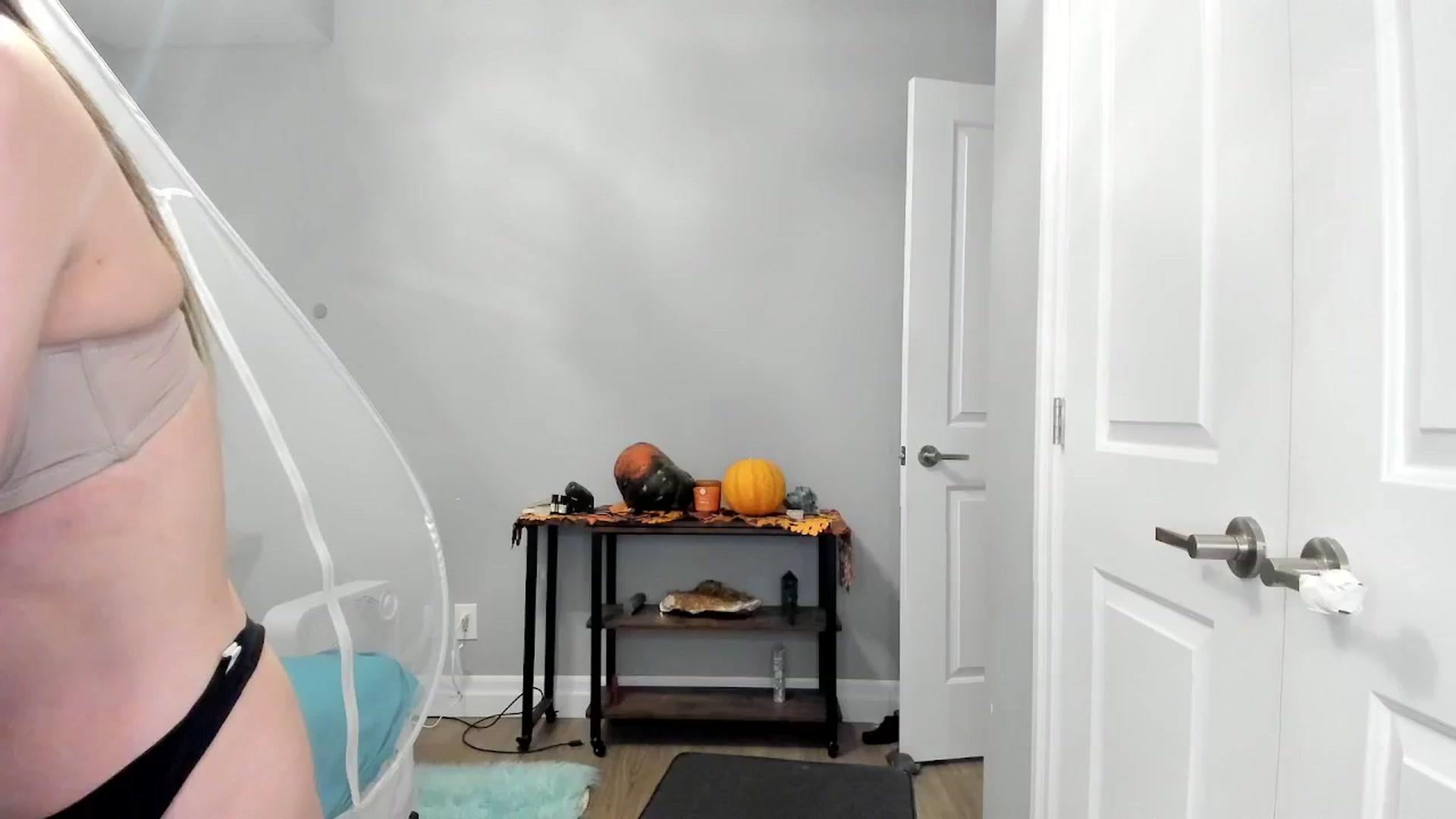 Gallery image thumbnail from Laurel's myfreecams stream on, 01/05/2025, 07:37 image 18 of 20