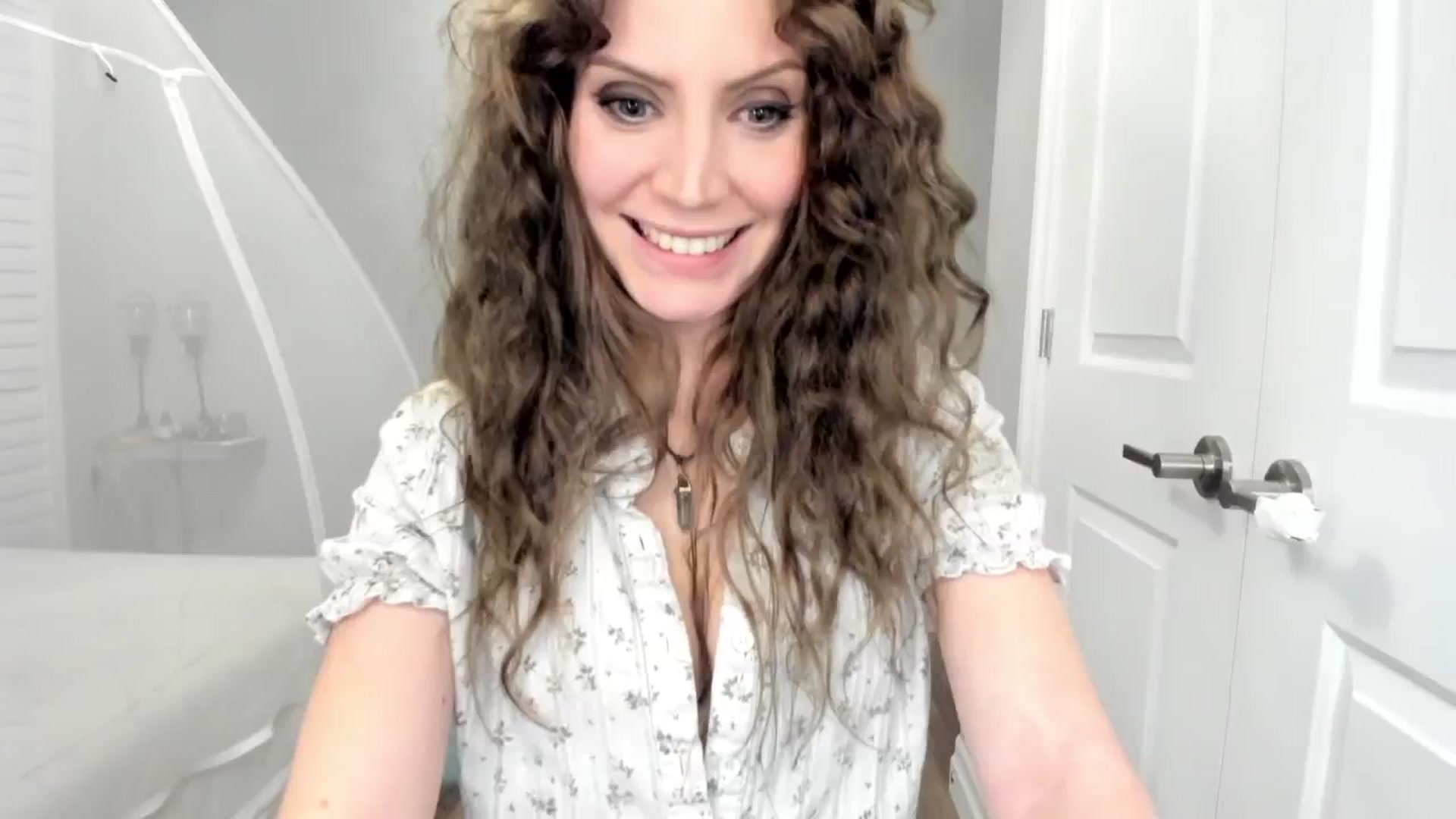 Gallery image thumbnail from Laurel's myfreecams stream on, 01/11/2025, 07:04 image 17 of 20