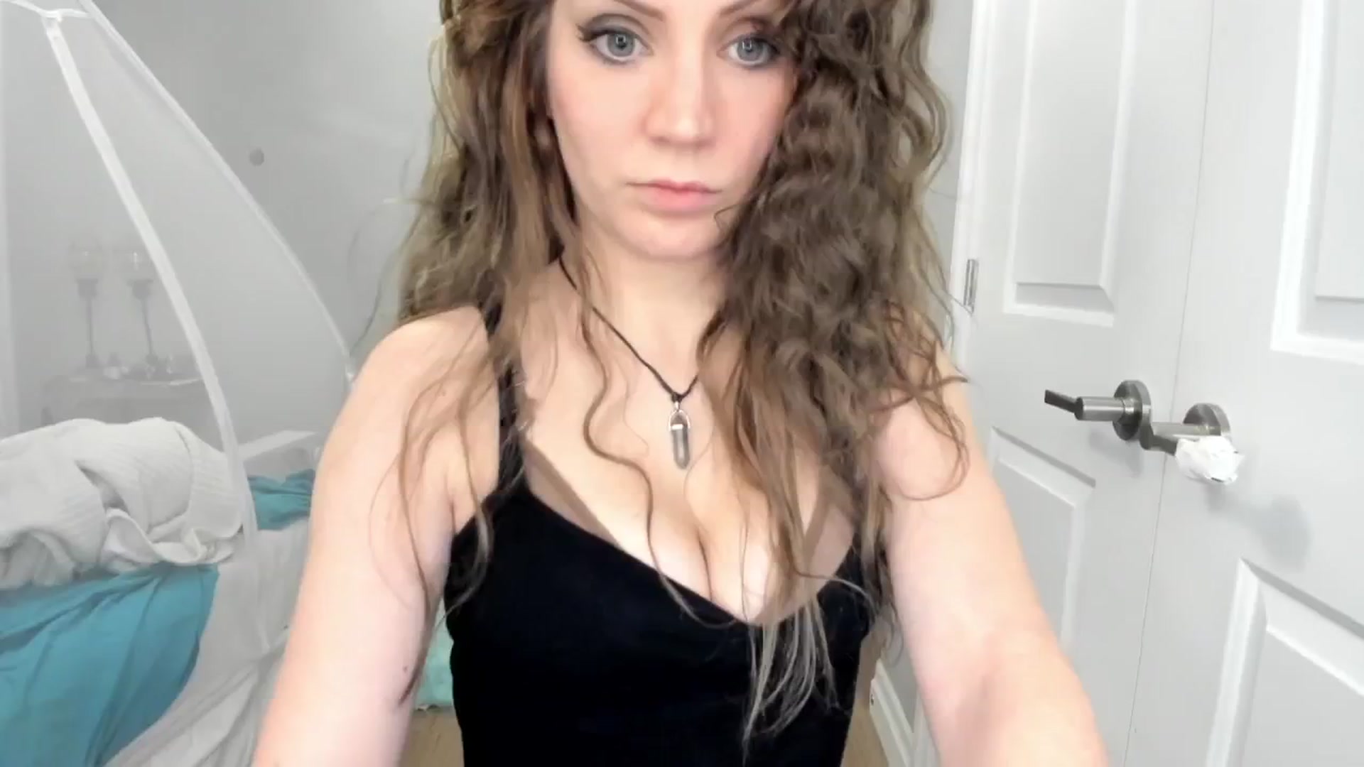 Gallery image thumbnail from Laurel's myfreecams stream on, 01/12/2025, 06:17 image 13 of 20