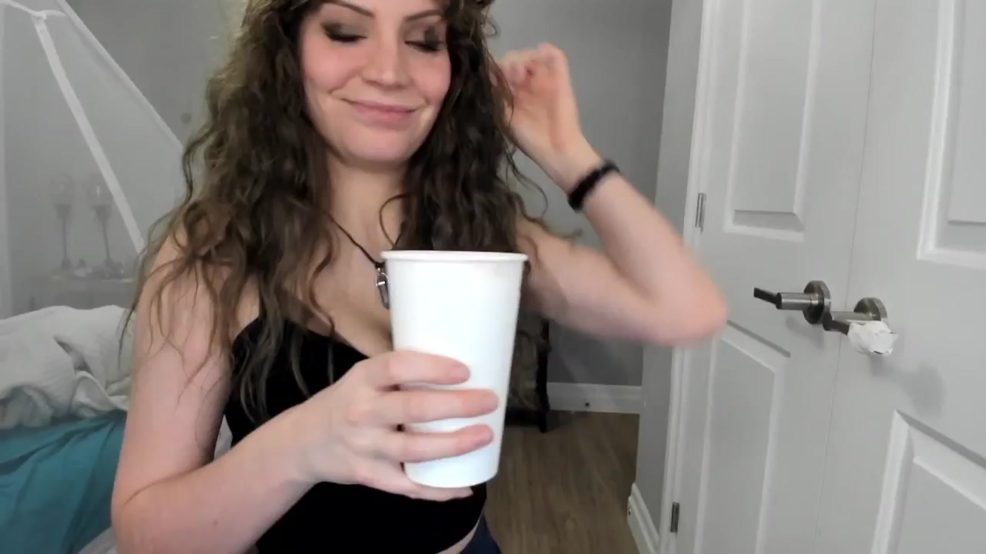 Gallery image thumbnail from Laurel's myfreecams stream on, 01/12/2025, 06:17 image 14 of 20
