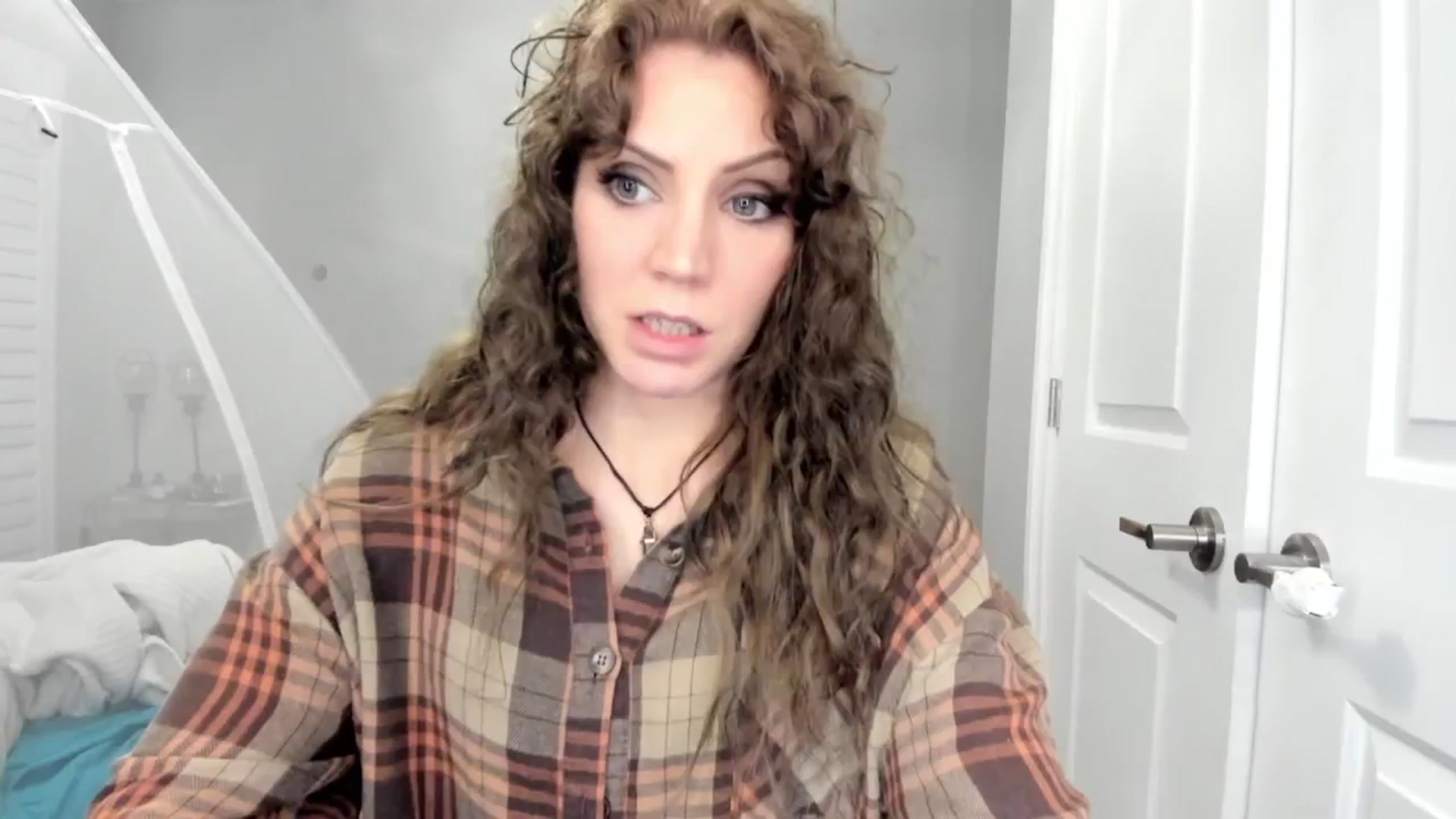 Gallery image thumbnail from Laurel's myfreecams stream on, 01/12/2025, 06:17 image 5 of 20