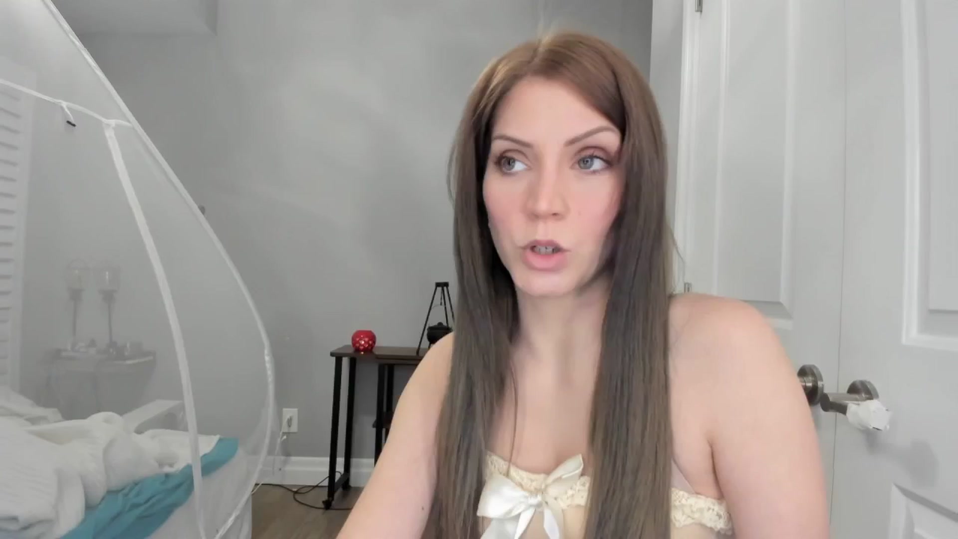 Gallery image thumbnail from Laurel's myfreecams stream on, 01/16/2025, 03:32 image 8 of 20