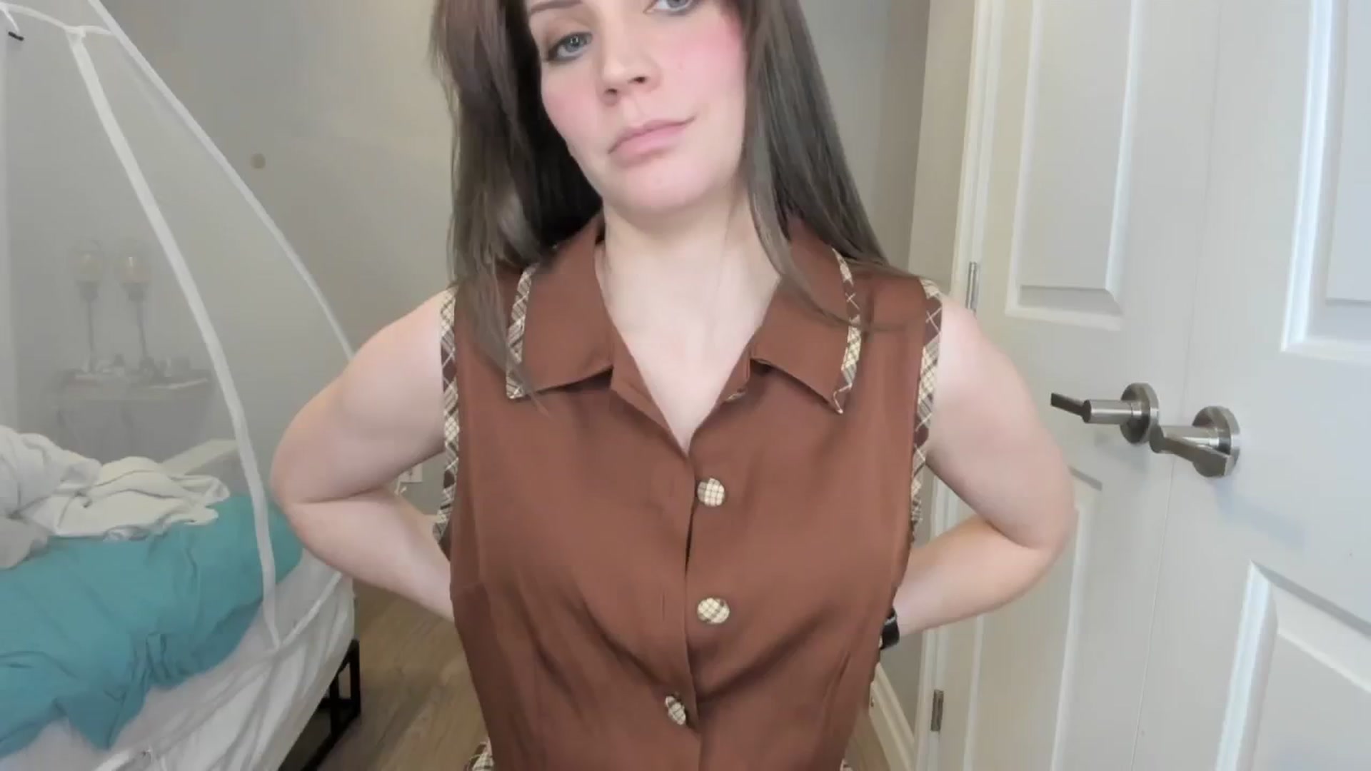 Gallery image thumbnail from Laurel's myfreecams stream on, 01/17/2025, 06:34 image 17 of 20