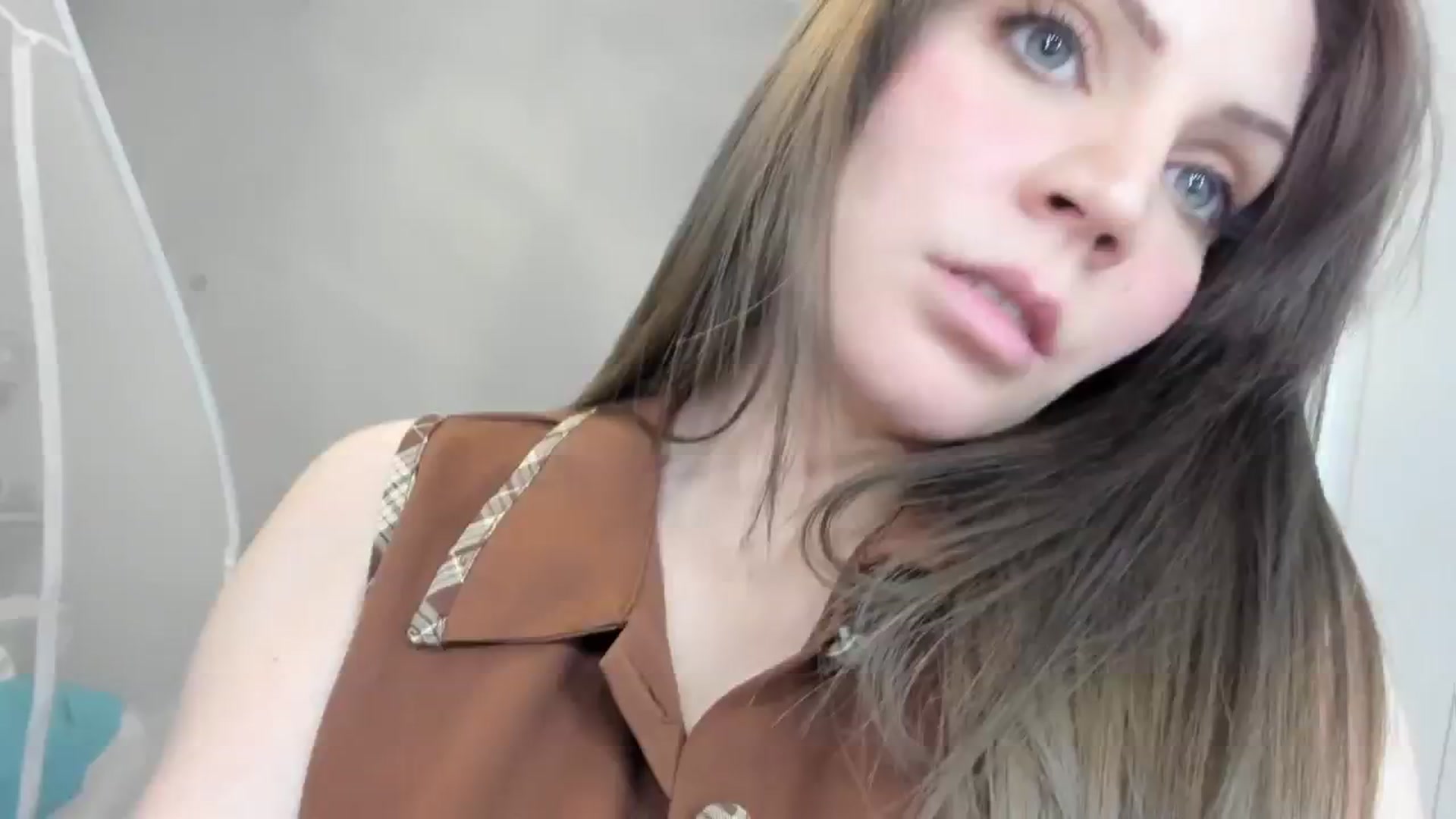 Gallery image thumbnail from Laurel's myfreecams stream on, 01/17/2025, 06:34 image 10 of 20