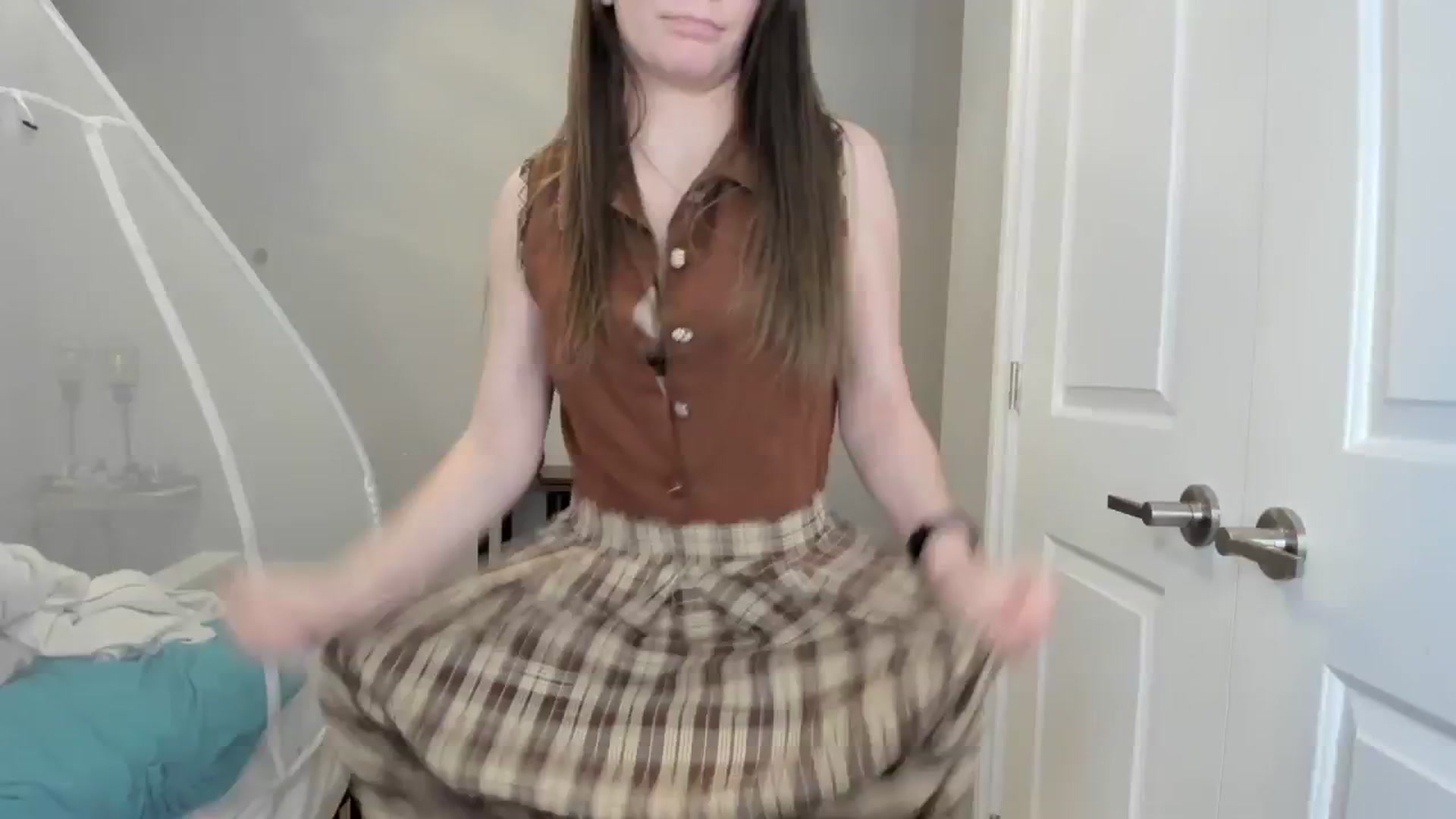 Gallery image thumbnail from Laurel's myfreecams stream on, 01/17/2025, 08:26 image 18 of 20