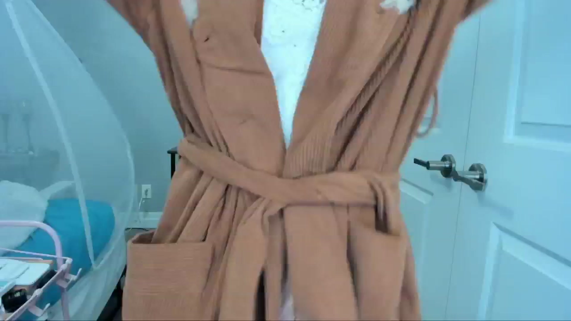 Gallery image thumbnail from Laurel's myfreecams stream on, 01/26/2025, 06:14 image 7 of 20