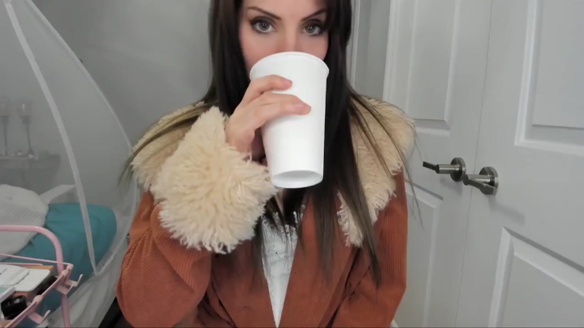 Gallery image thumbnail from Laurel's myfreecams stream on, 01/26/2025, 06:14 image 9 of 20