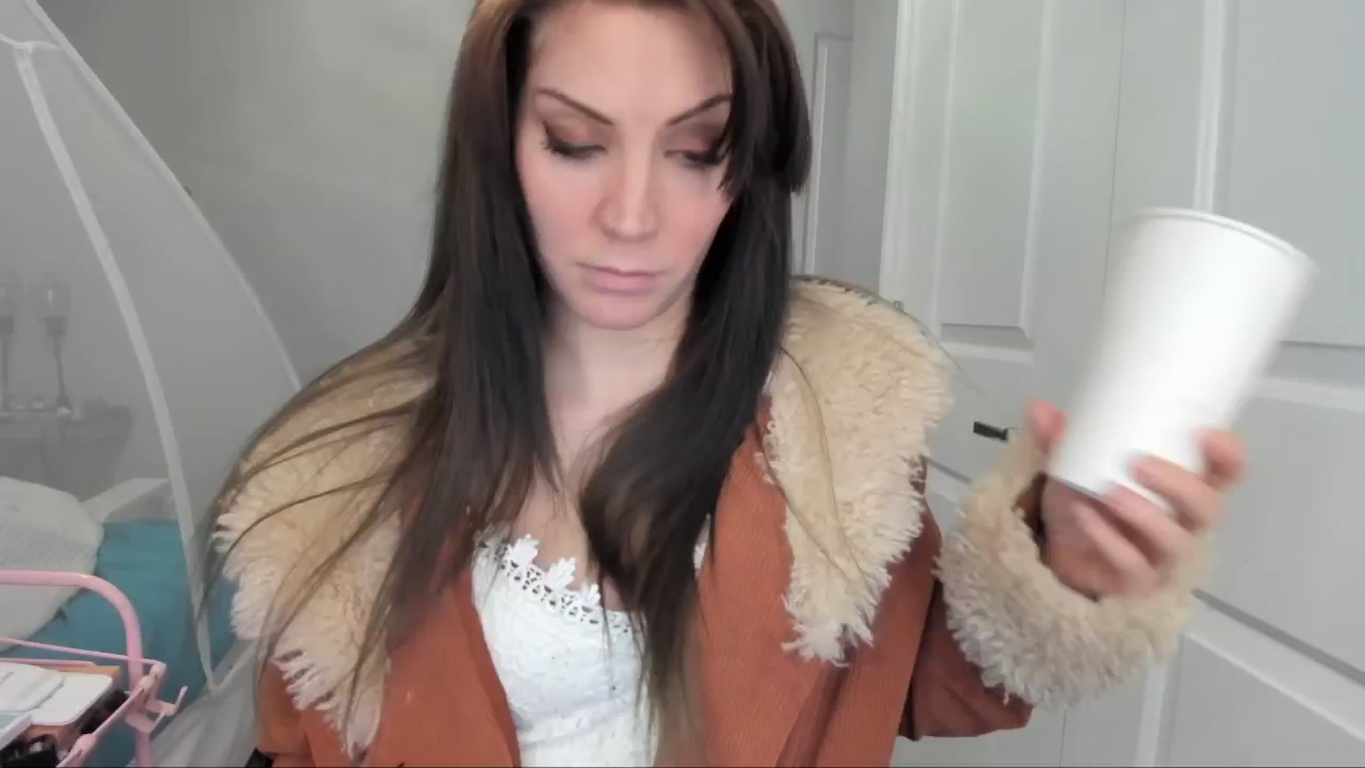 Gallery image thumbnail from Laurel's myfreecams stream on, 01/26/2025, 06:14 image 12 of 20