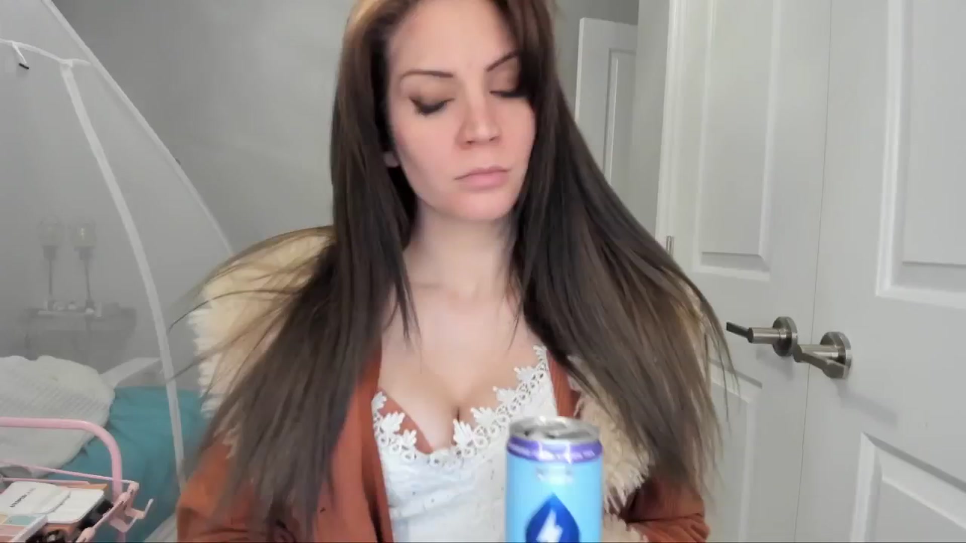Gallery image thumbnail from Laurel's myfreecams stream on, 01/26/2025, 09:12 image 5 of 20
