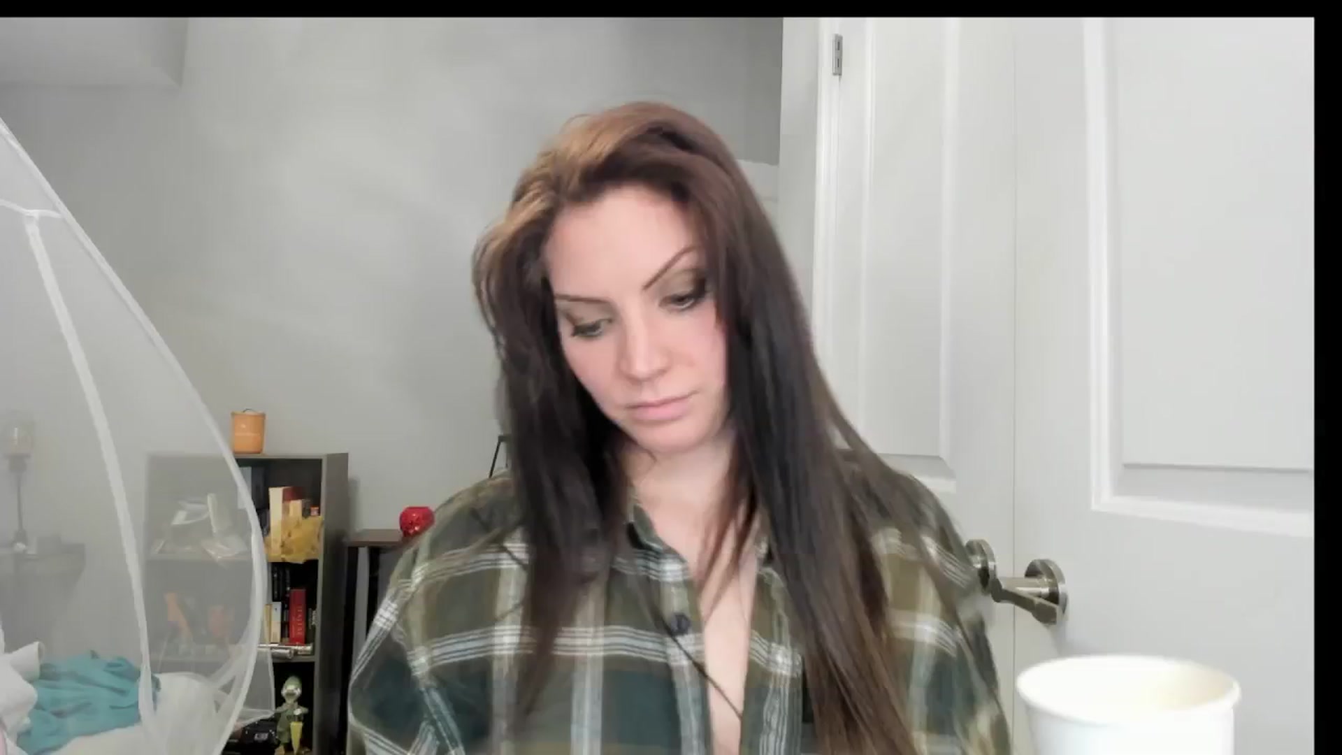 Gallery image thumbnail from Laurel's myfreecams stream on, 02/03/2025, 09:30 image 19 of 20