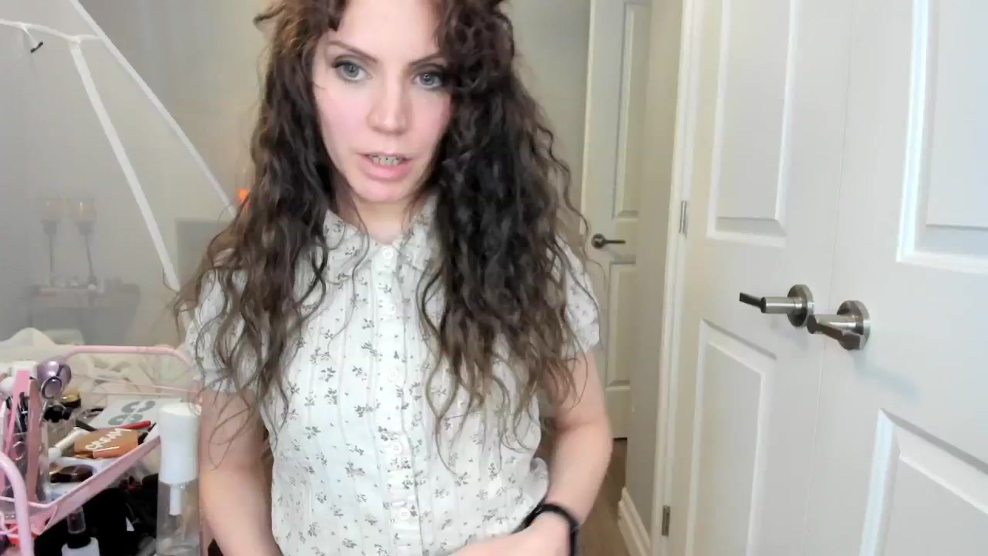 Gallery image thumbnail from Laurel's myfreecams stream on, 02/07/2025, 07:28 image 9 of 20