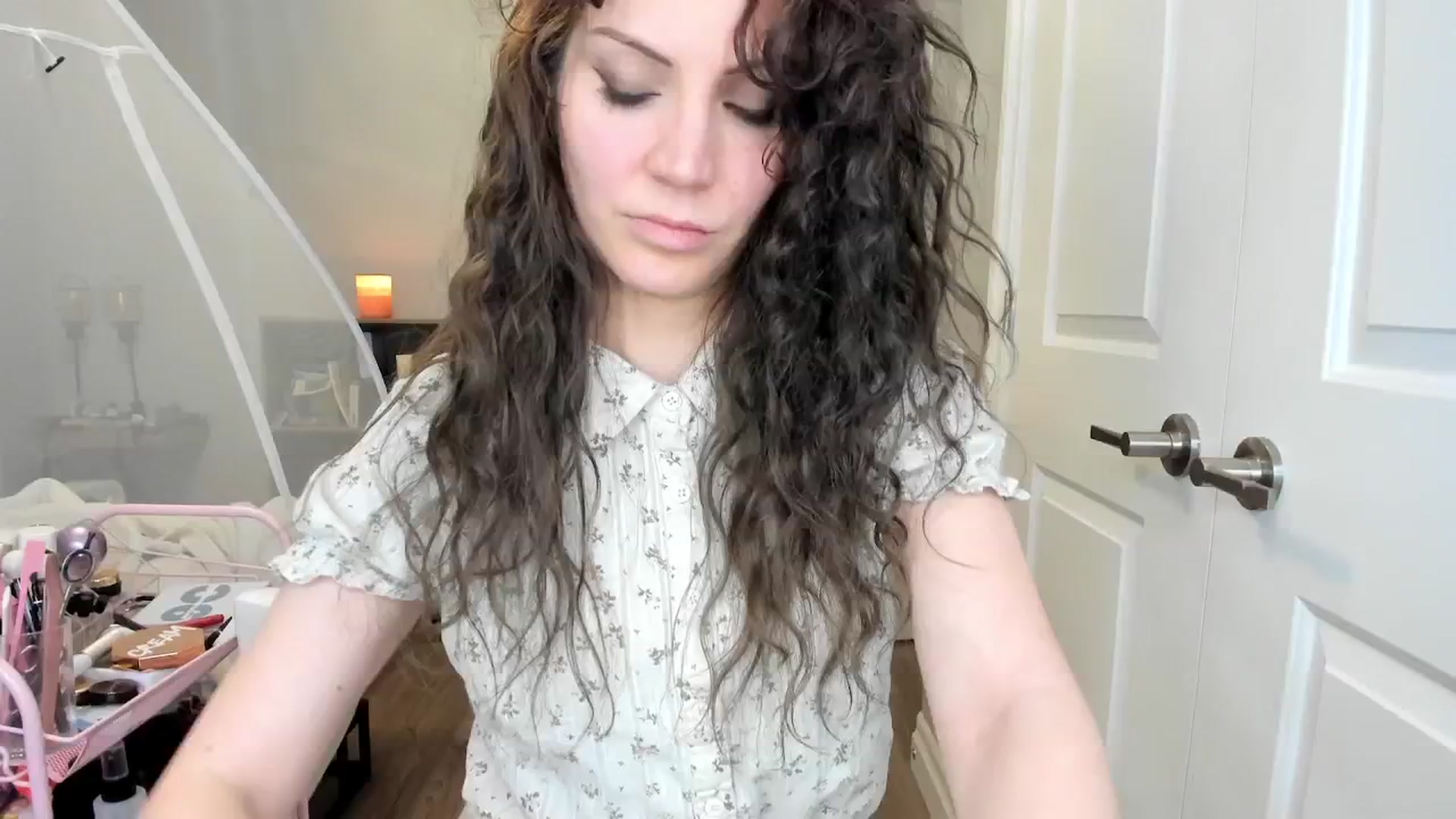 Gallery image thumbnail from Laurel's myfreecams stream on, 02/07/2025, 07:28 image 3 of 20