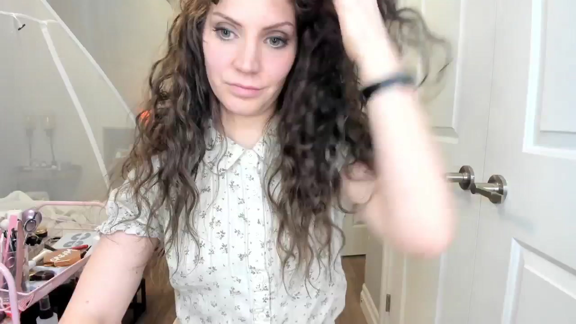 Gallery image thumbnail from Laurel's myfreecams stream on, 02/07/2025, 07:28 image 7 of 20