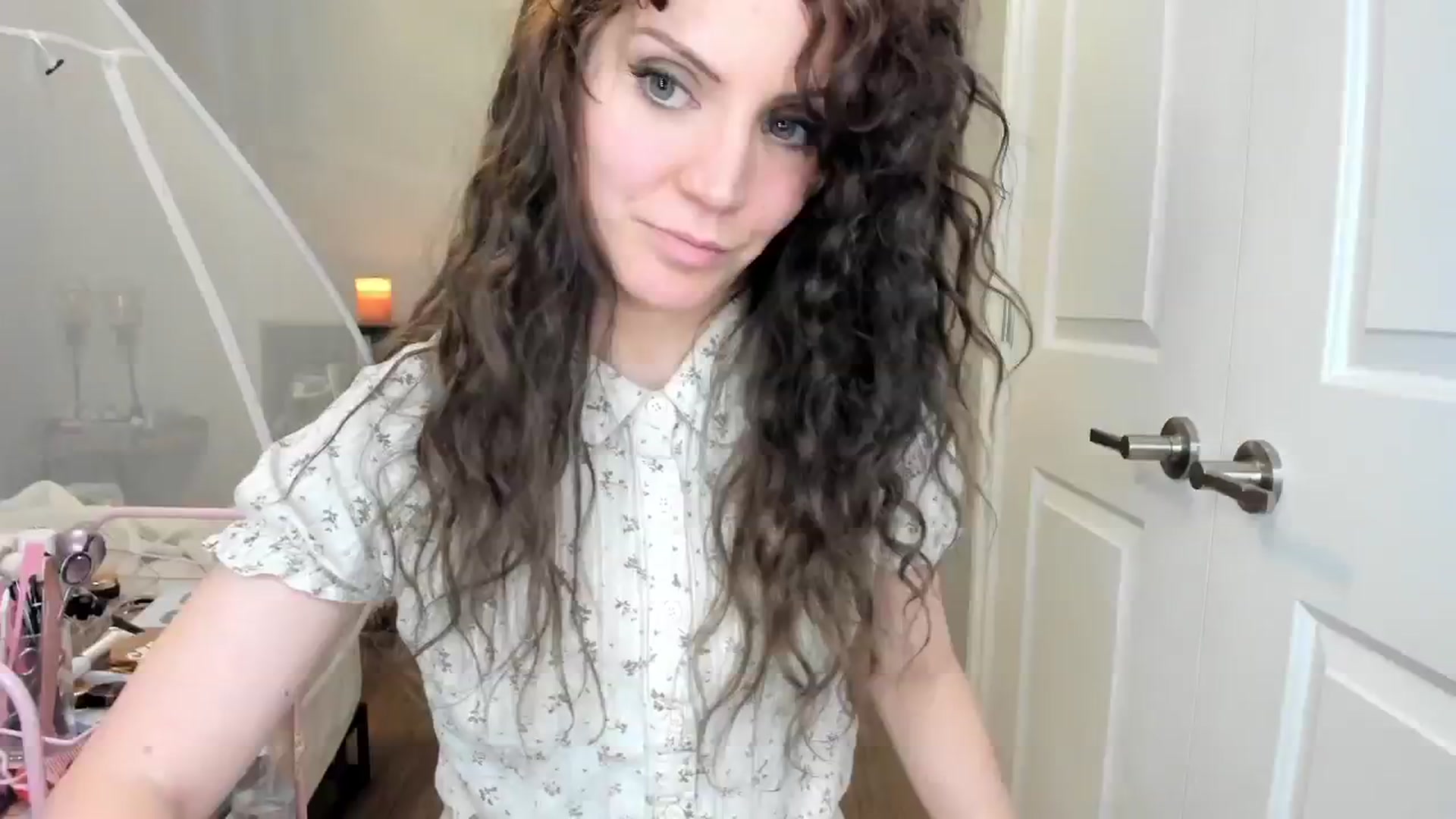 Gallery image thumbnail from Laurel's myfreecams stream on, 02/07/2025, 07:28 image 4 of 20