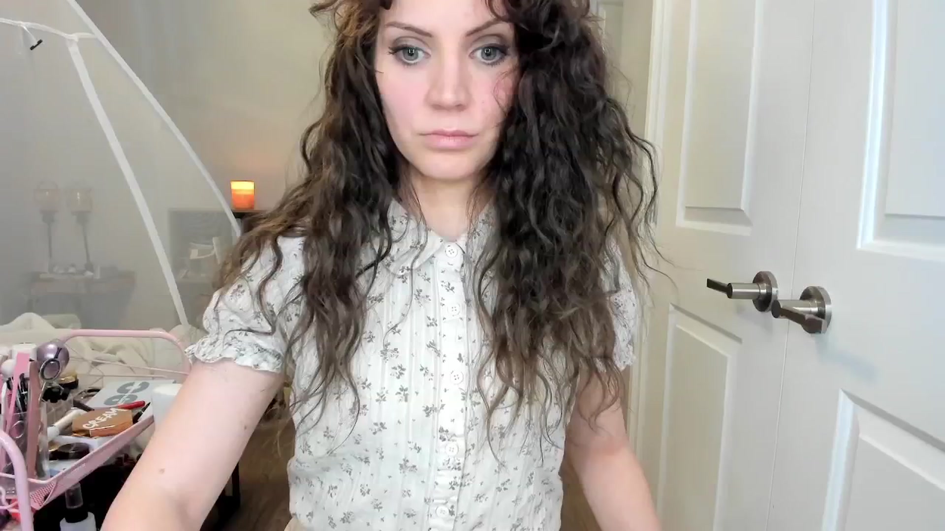 Gallery image thumbnail from Laurel's myfreecams stream on, 02/07/2025, 07:28 image 8 of 20