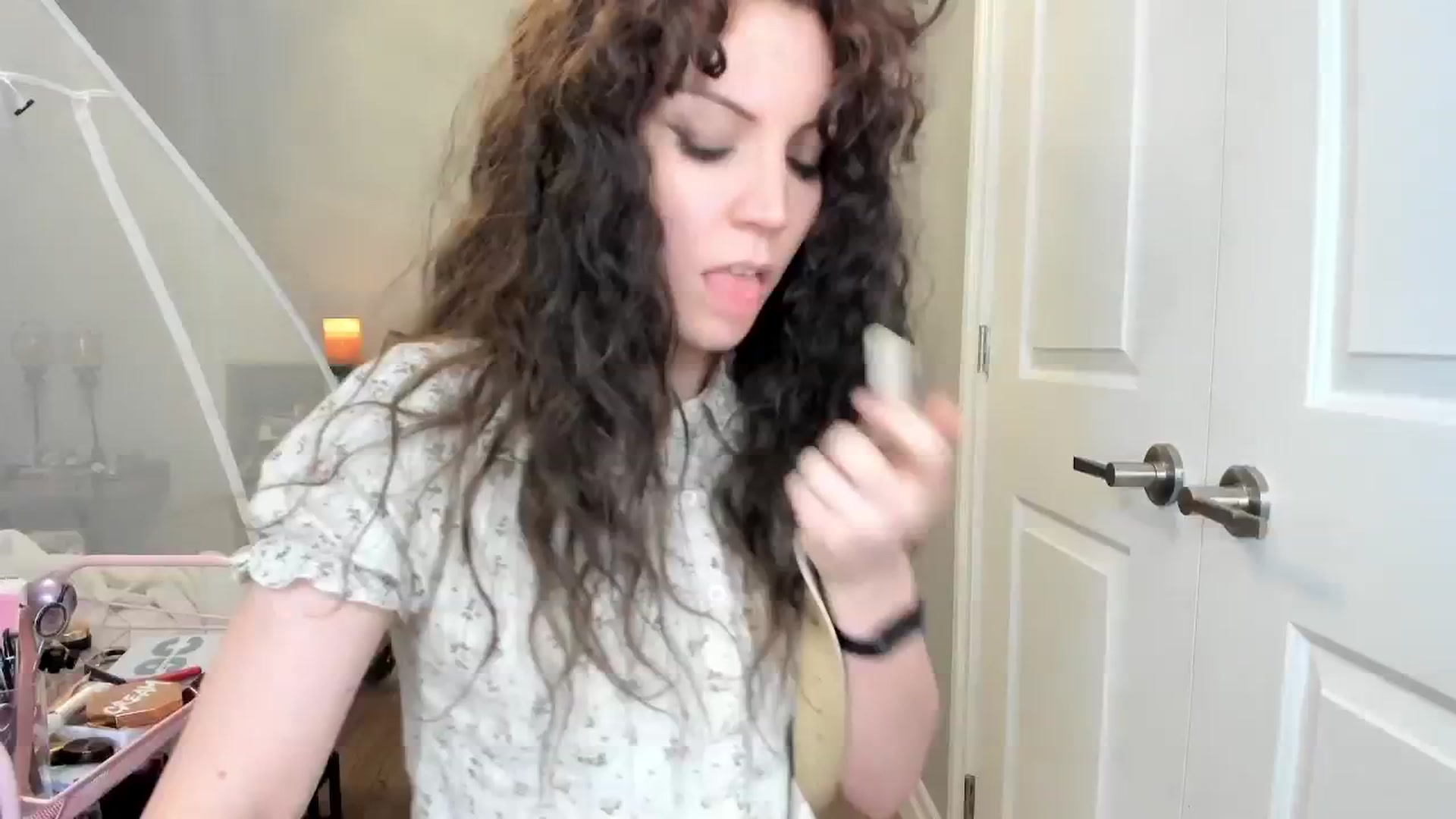 Gallery image thumbnail from Laurel's myfreecams stream on, 02/07/2025, 08:39 image 18 of 20