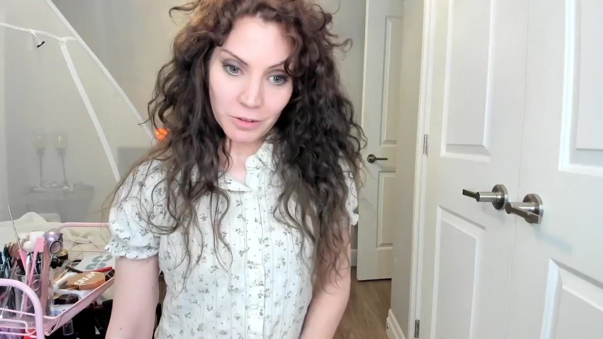 Gallery image thumbnail from Laurel's myfreecams stream on, 02/07/2025, 08:39 image 20 of 20