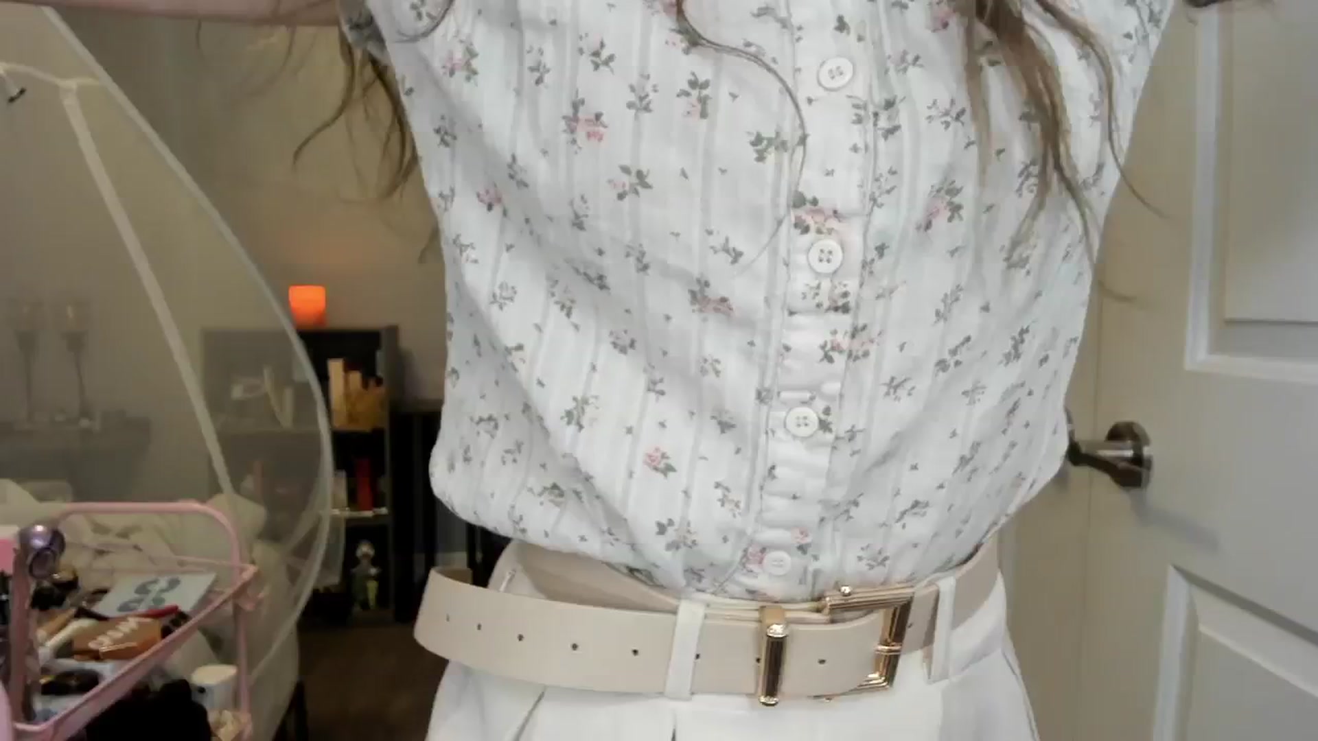 Gallery image thumbnail from Laurel's myfreecams stream on, 02/07/2025, 08:39 image 16 of 20