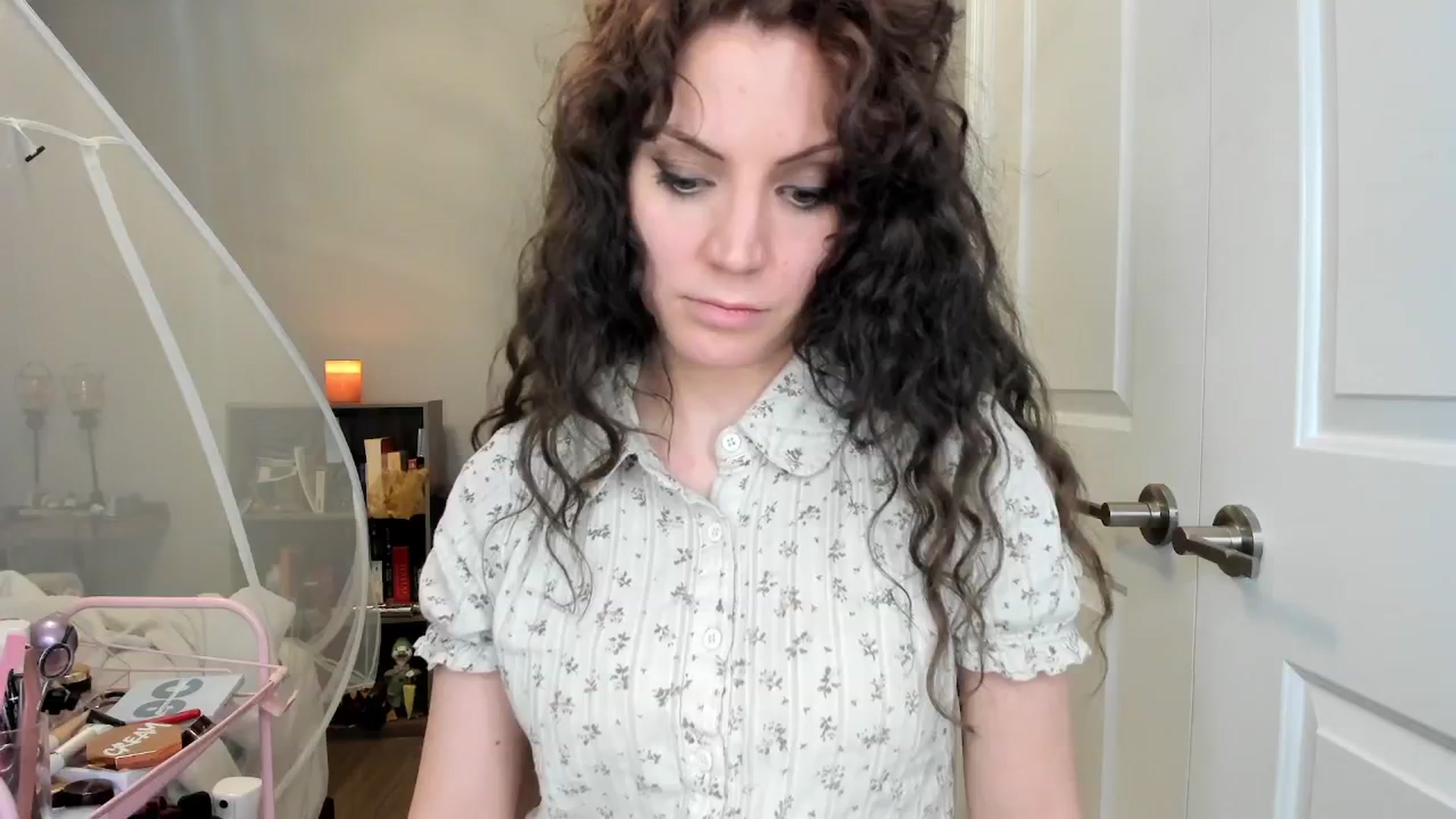 Gallery image thumbnail from Laurel's myfreecams stream on, 02/07/2025, 08:39 image 9 of 20