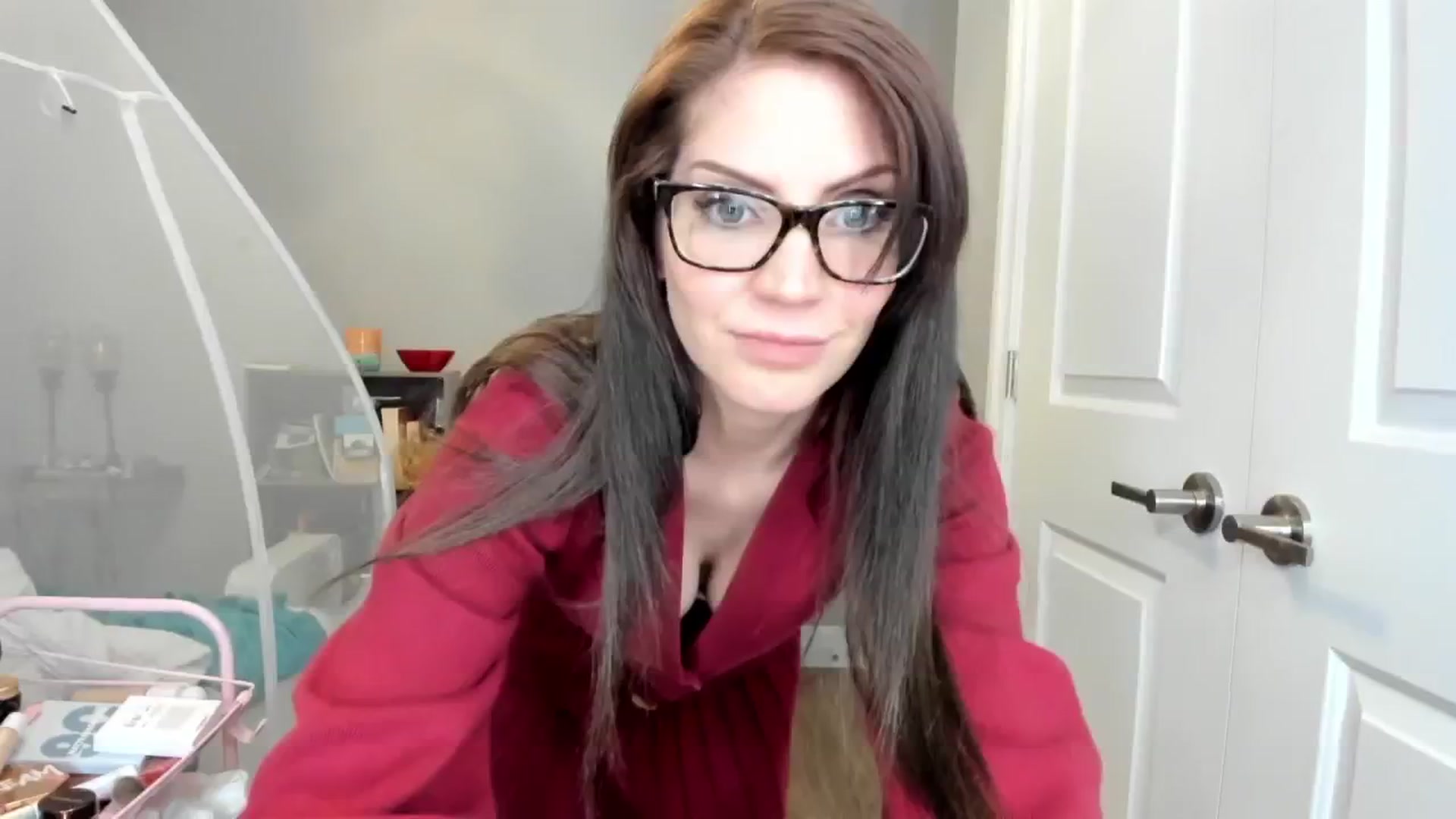 Gallery image thumbnail from Laurel's myfreecams stream on, 02/16/2025, 07:55 image 12 of 20