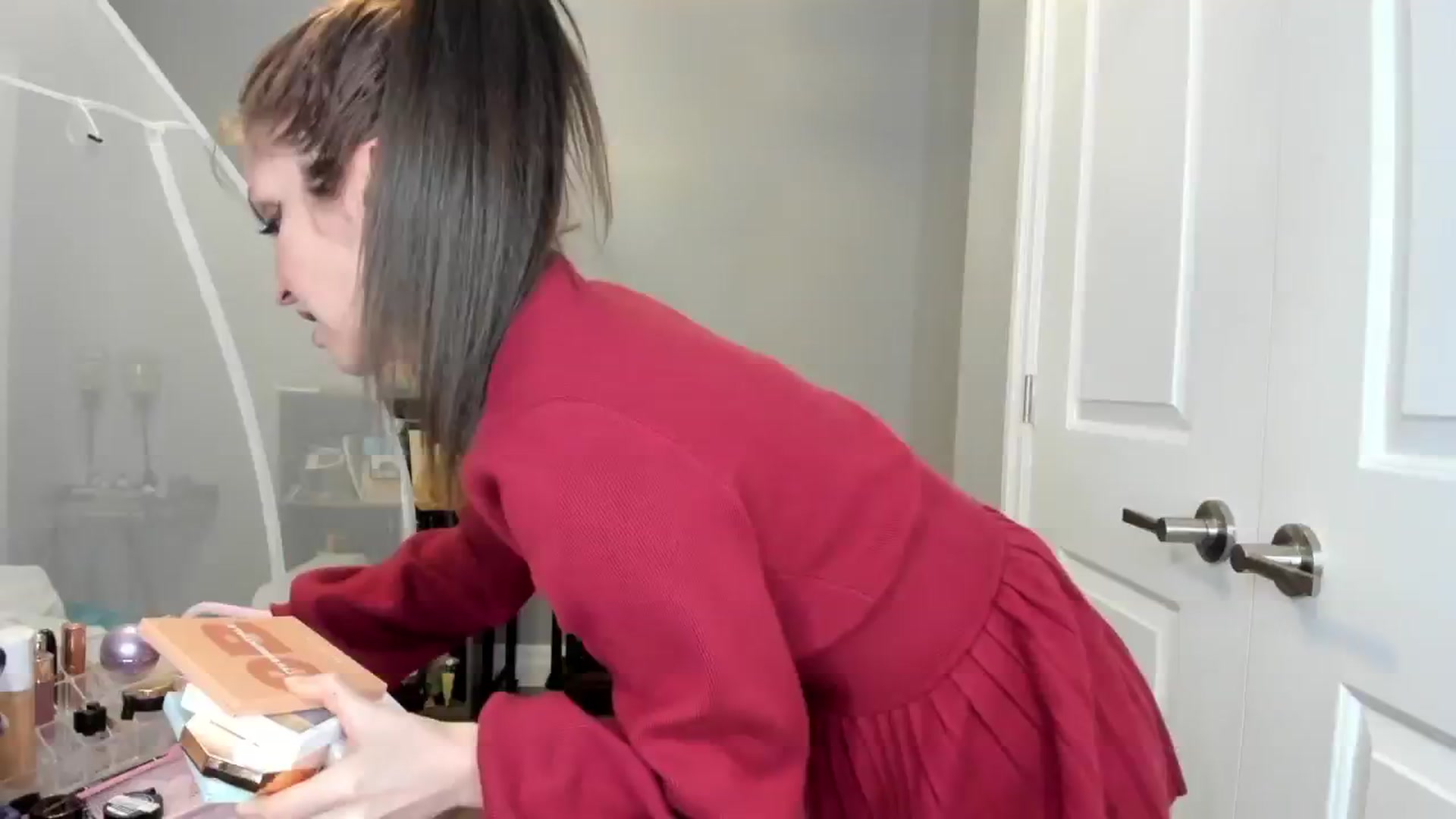 Gallery image thumbnail from Laurel's myfreecams stream on, 02/16/2025, 10:08 image 10 of 20