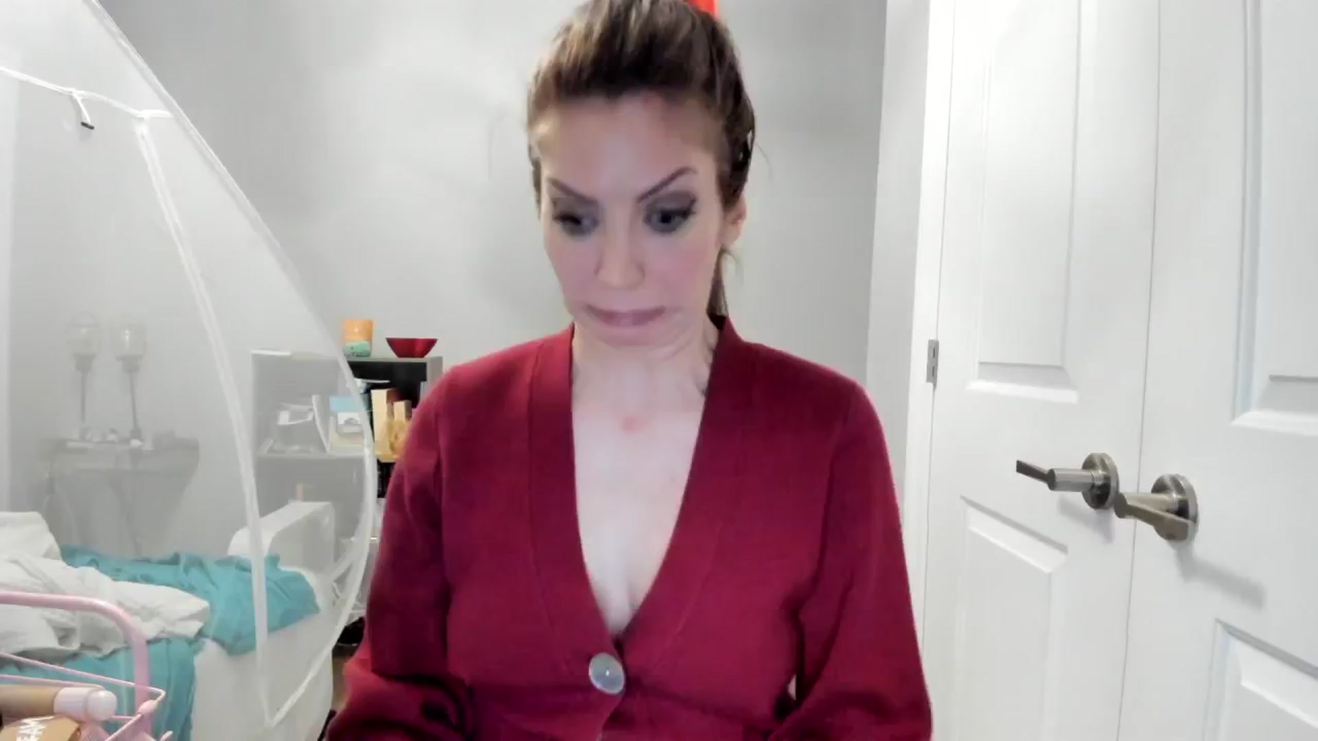Gallery image thumbnail from Laurel's myfreecams stream on, 02/16/2025, 10:08 image 12 of 20