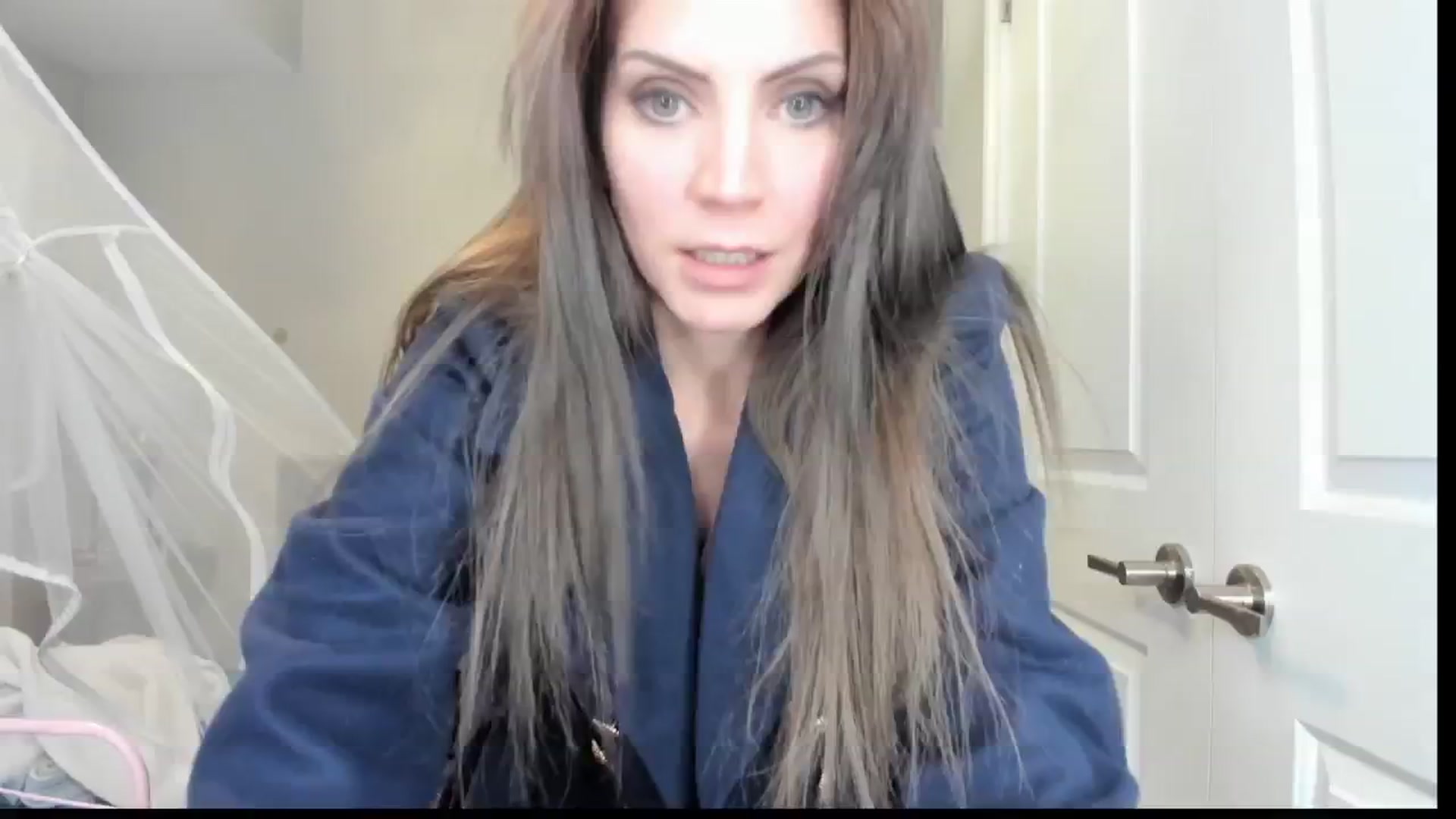 Gallery image thumbnail from Laurel's myfreecams stream on, 02/20/2025, 08:34 image 19 of 20
