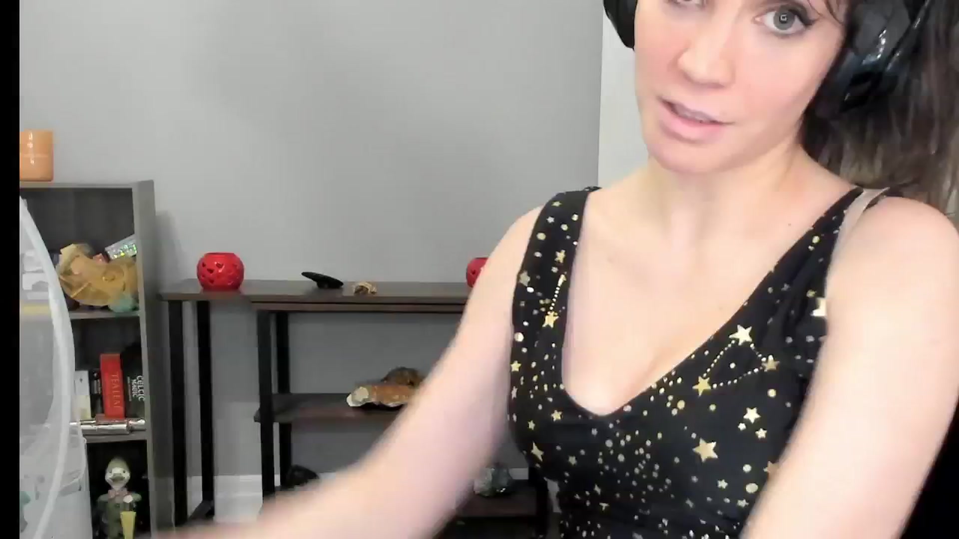 Gallery image thumbnail from Laurel's myfreecams stream on, 02/24/2025, 06:45 image 16 of 20
