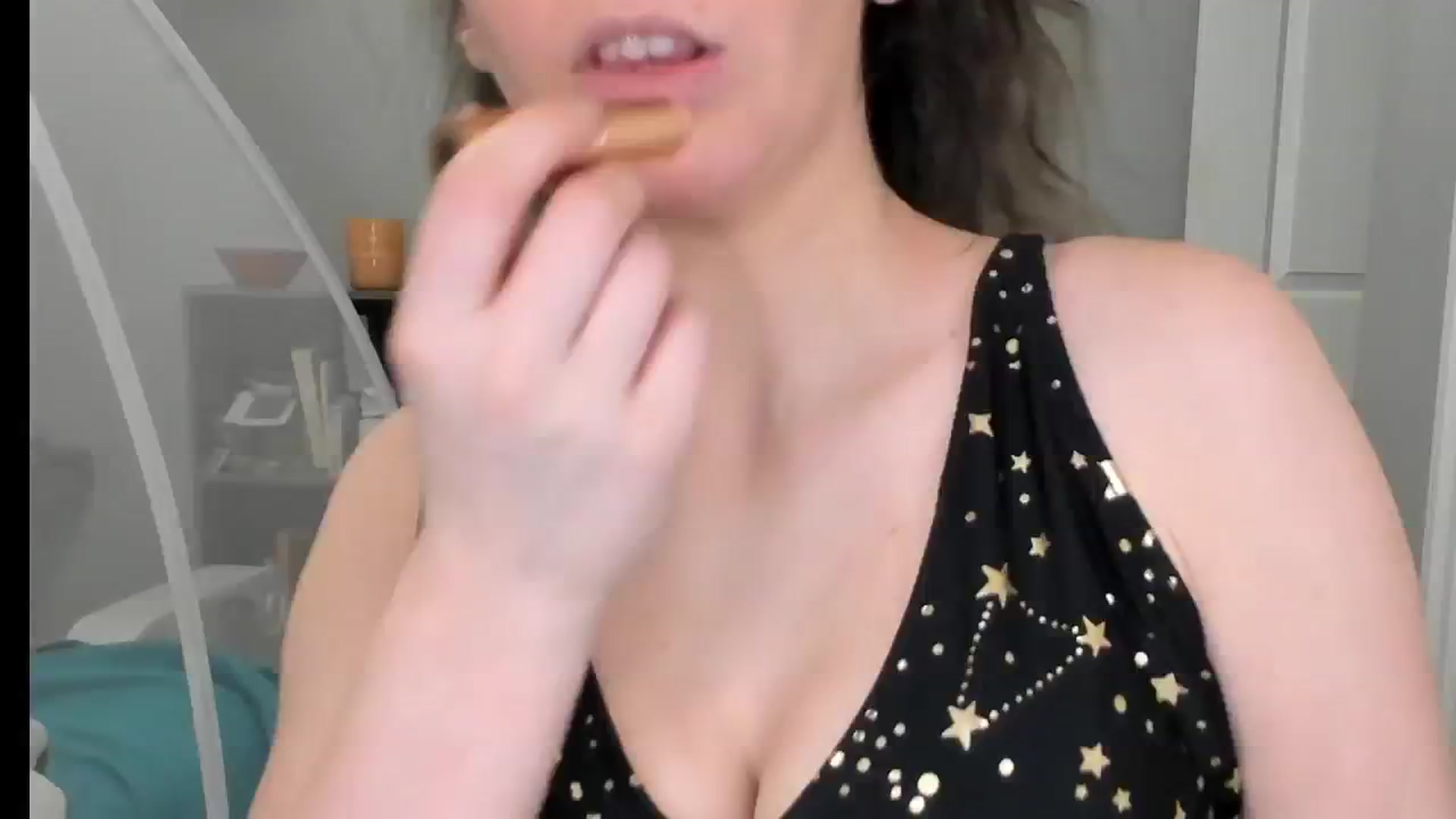 Gallery image thumbnail from Laurel's myfreecams stream on, 02/24/2025, 06:45 image 11 of 20